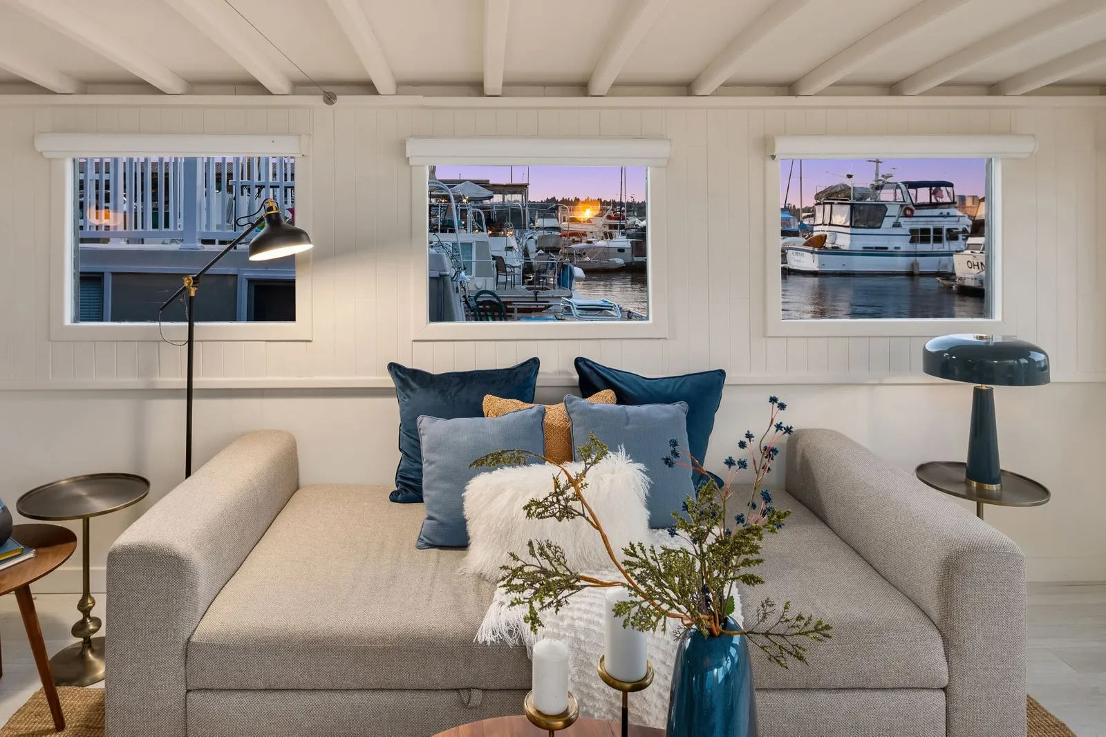 salon houseboat petite maison 46m2 salon houseboat petite maison 46m2