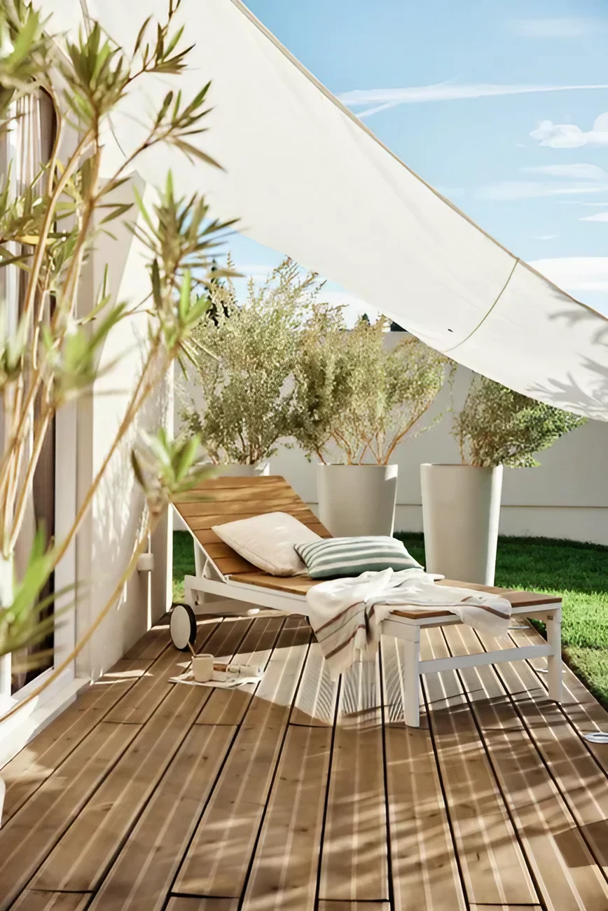 terrasse avec voile d'ombrage