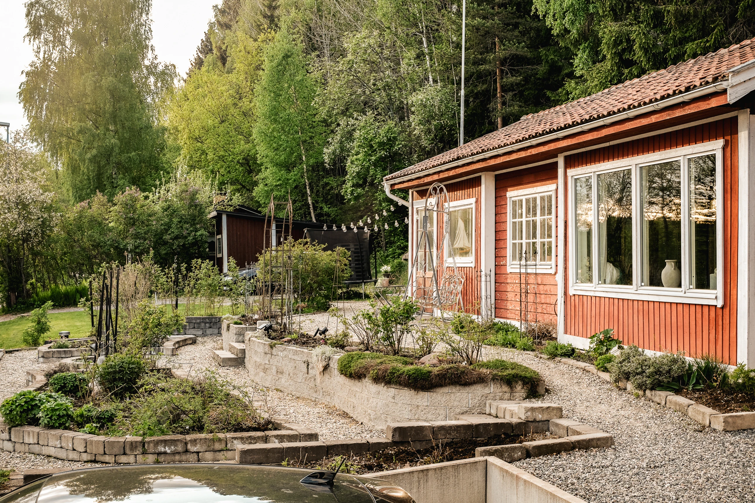 maison en bois rouge Suède