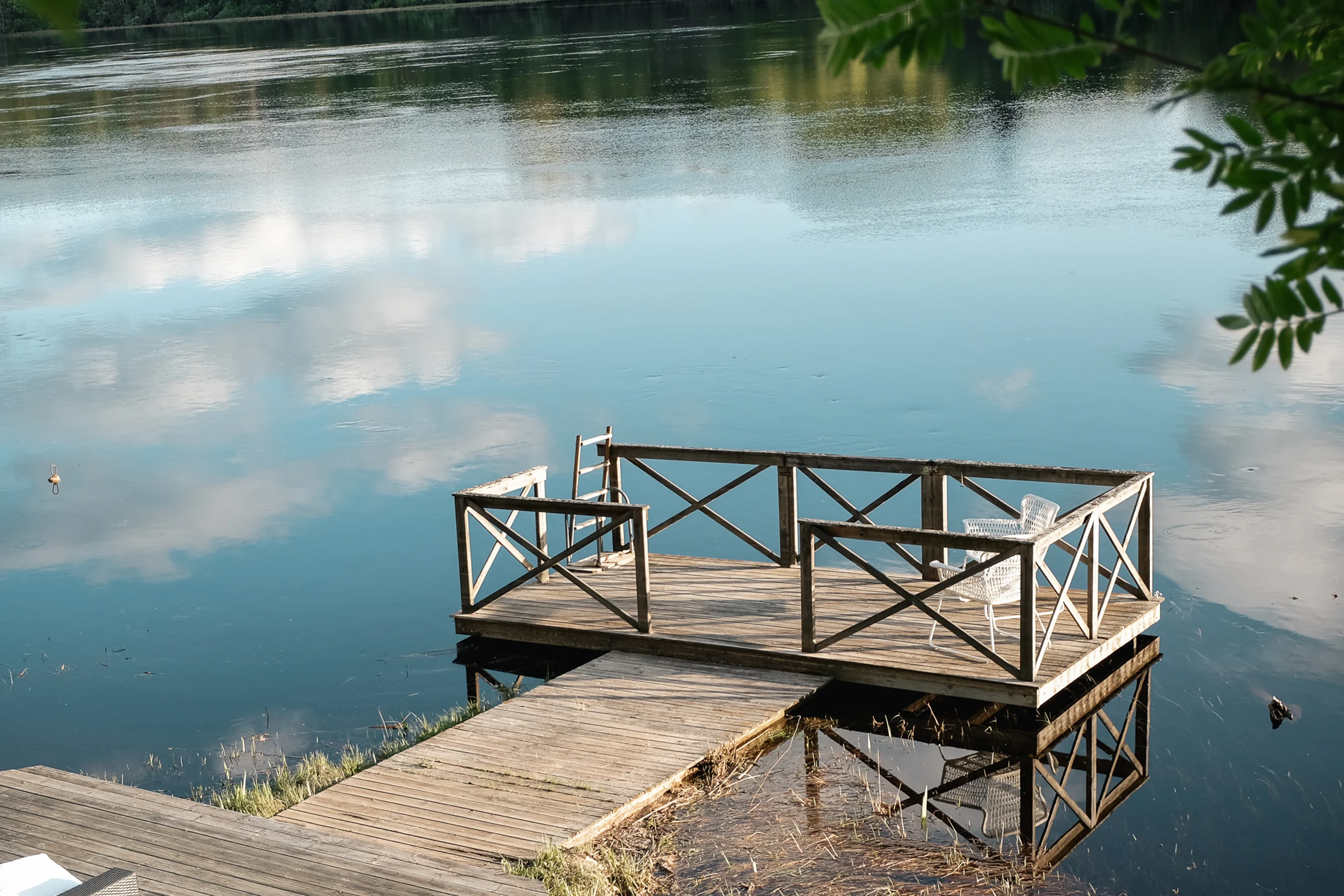 ponton sur rivière