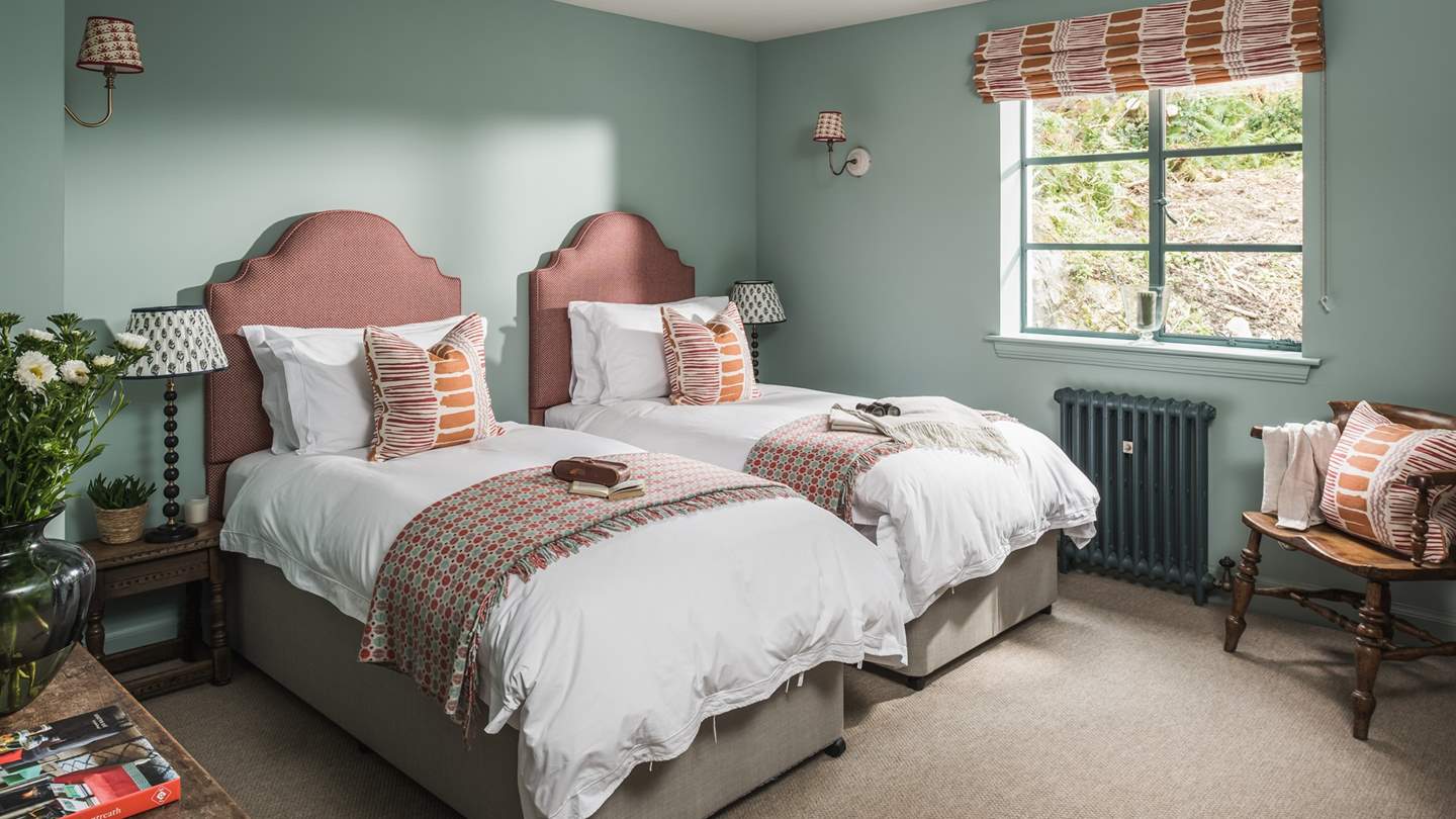 chambre décoration colorée cottage île de Mull chambre décoration colorée cottage île de Mull