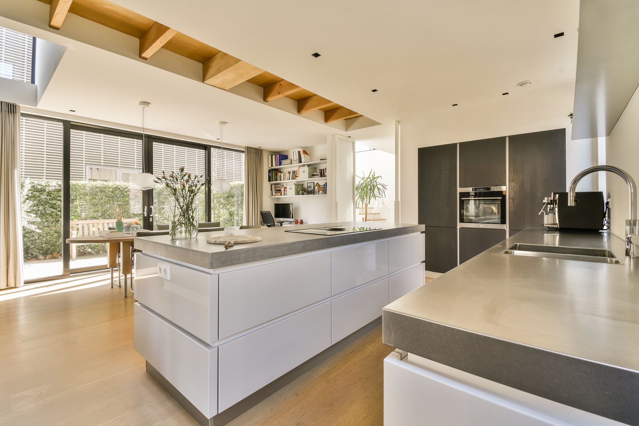 cuisine design blanche avec îlot cuisine design blanche avec îlot