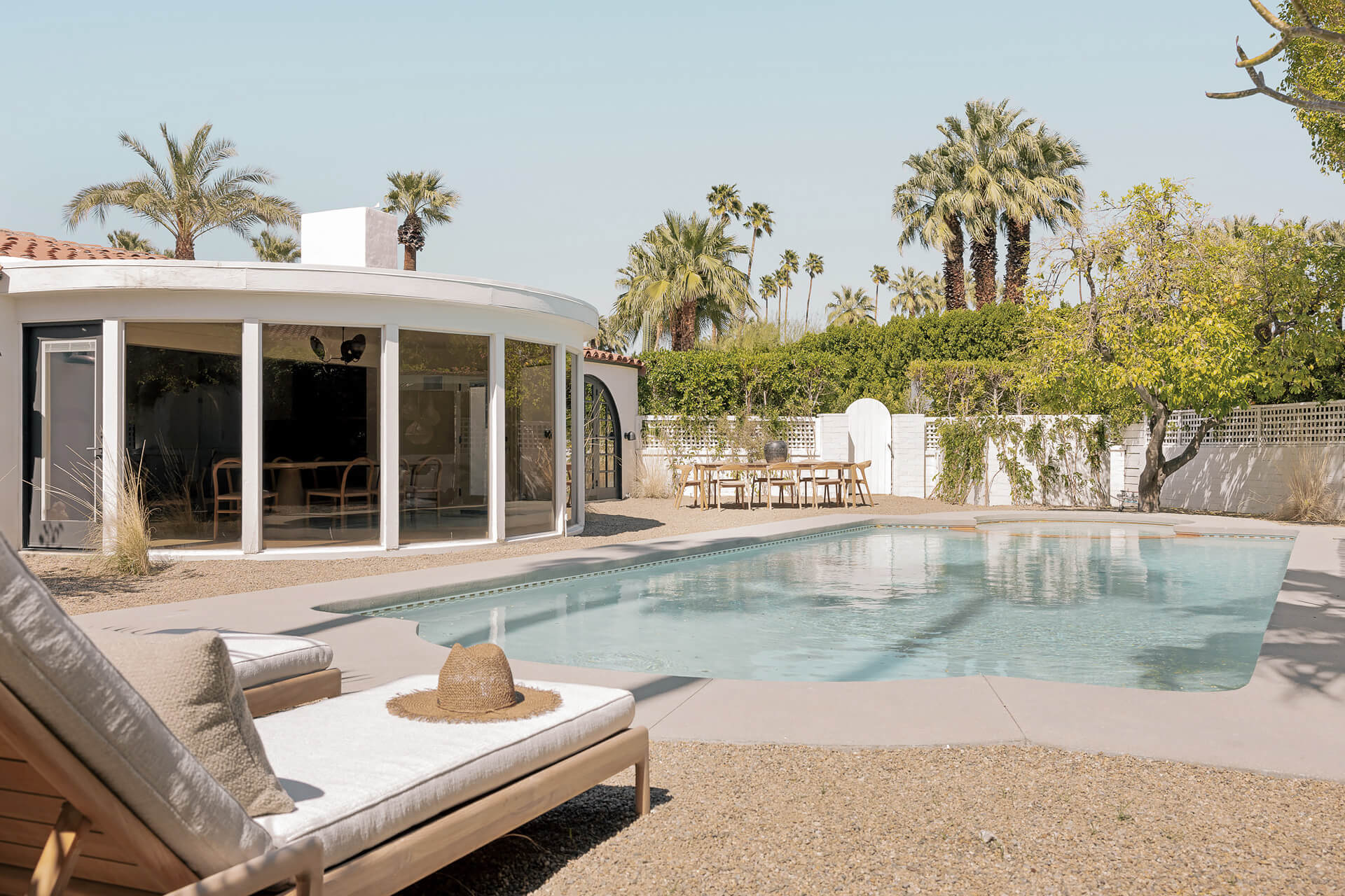 jardin avec piscine et palmiers jardin avec piscine et palmiers