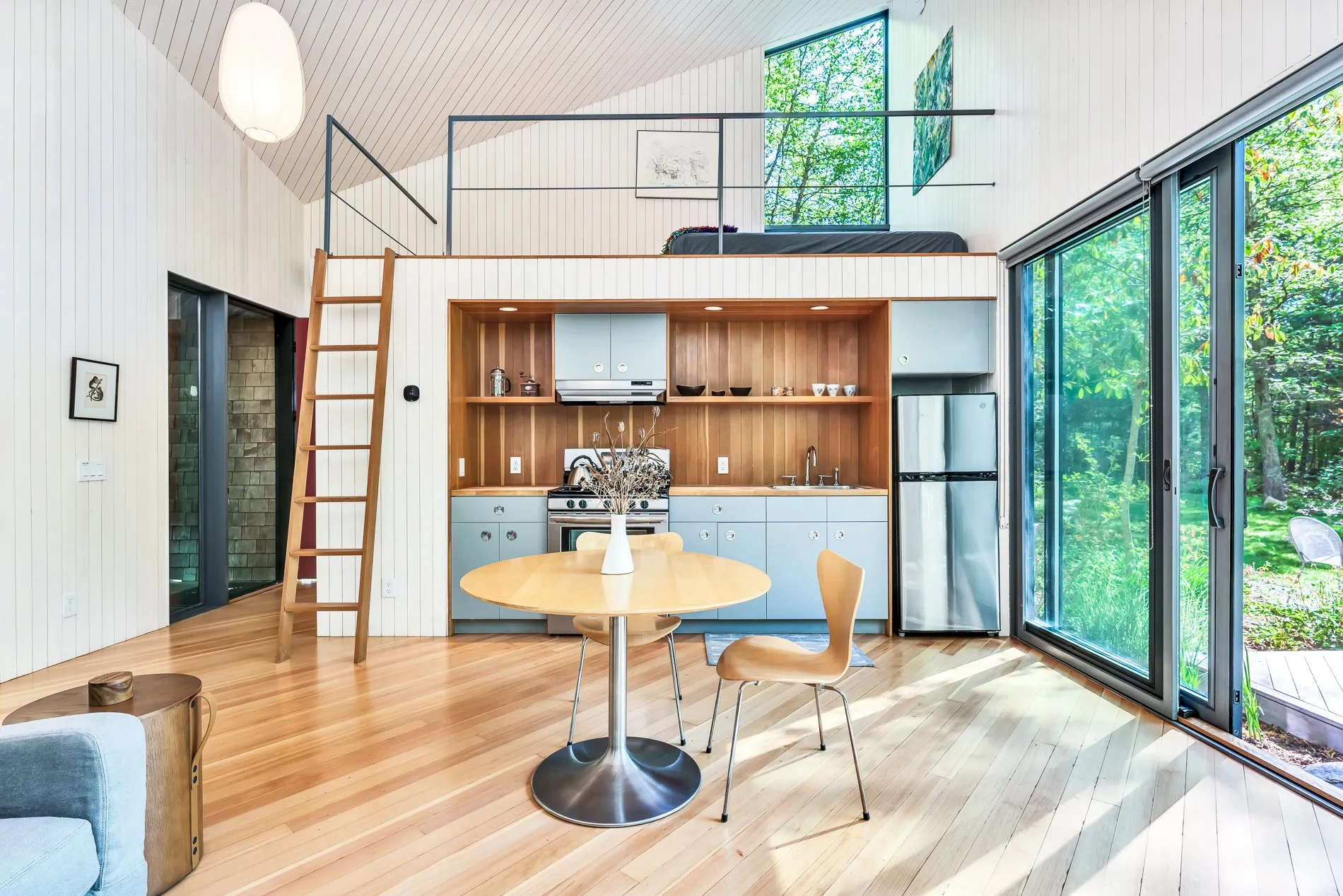 salon avec mezzanine