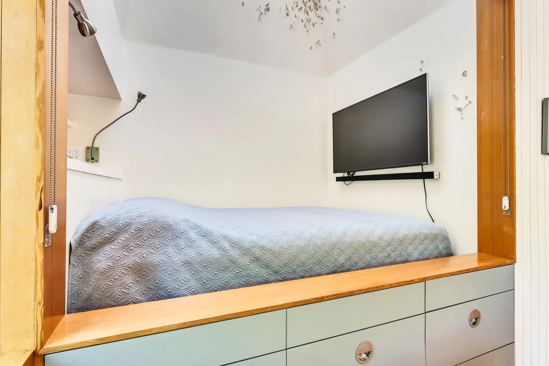 chambre alcôve petite maison en bois 54m2