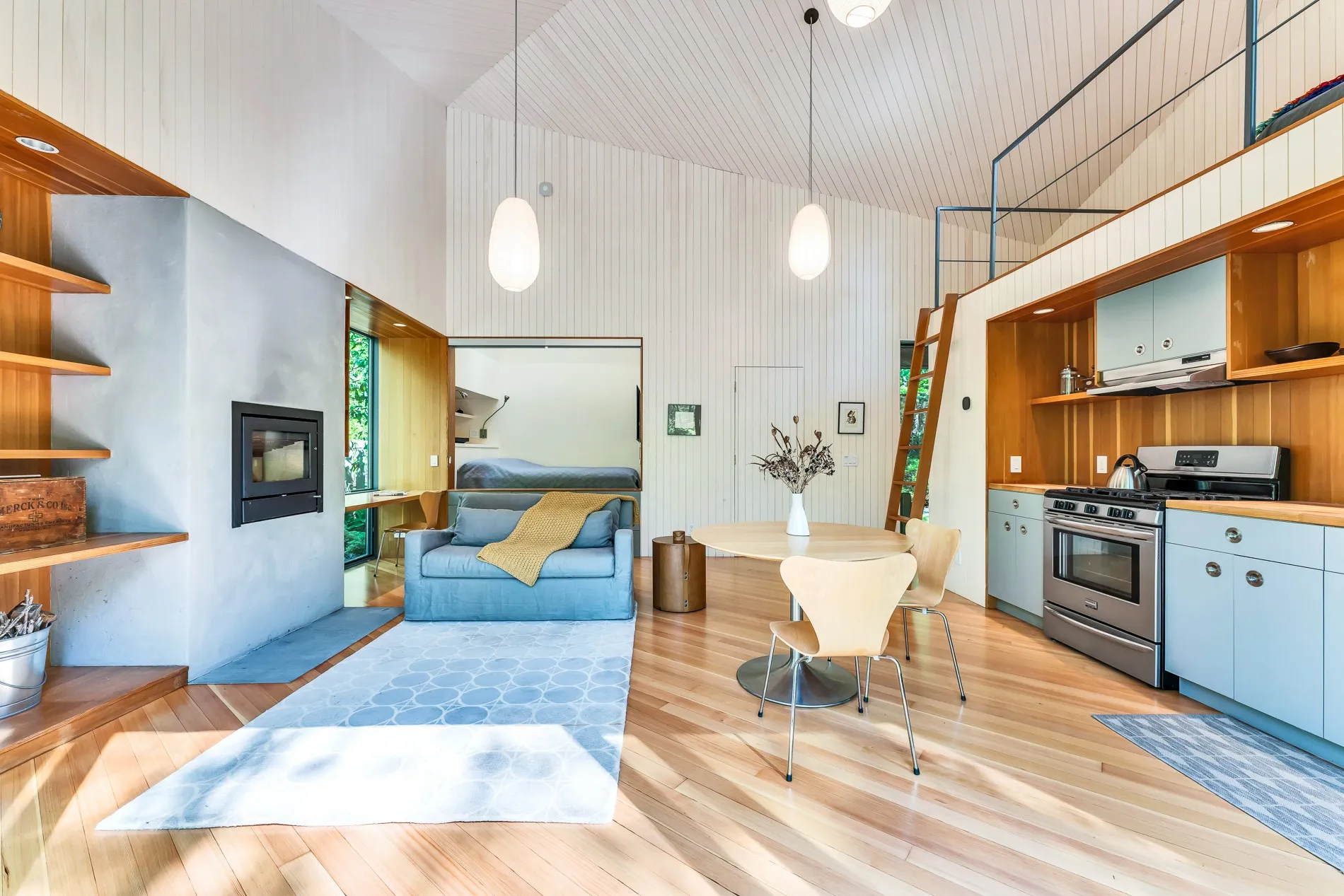 salon et cuisine petite maison en bois 54m2