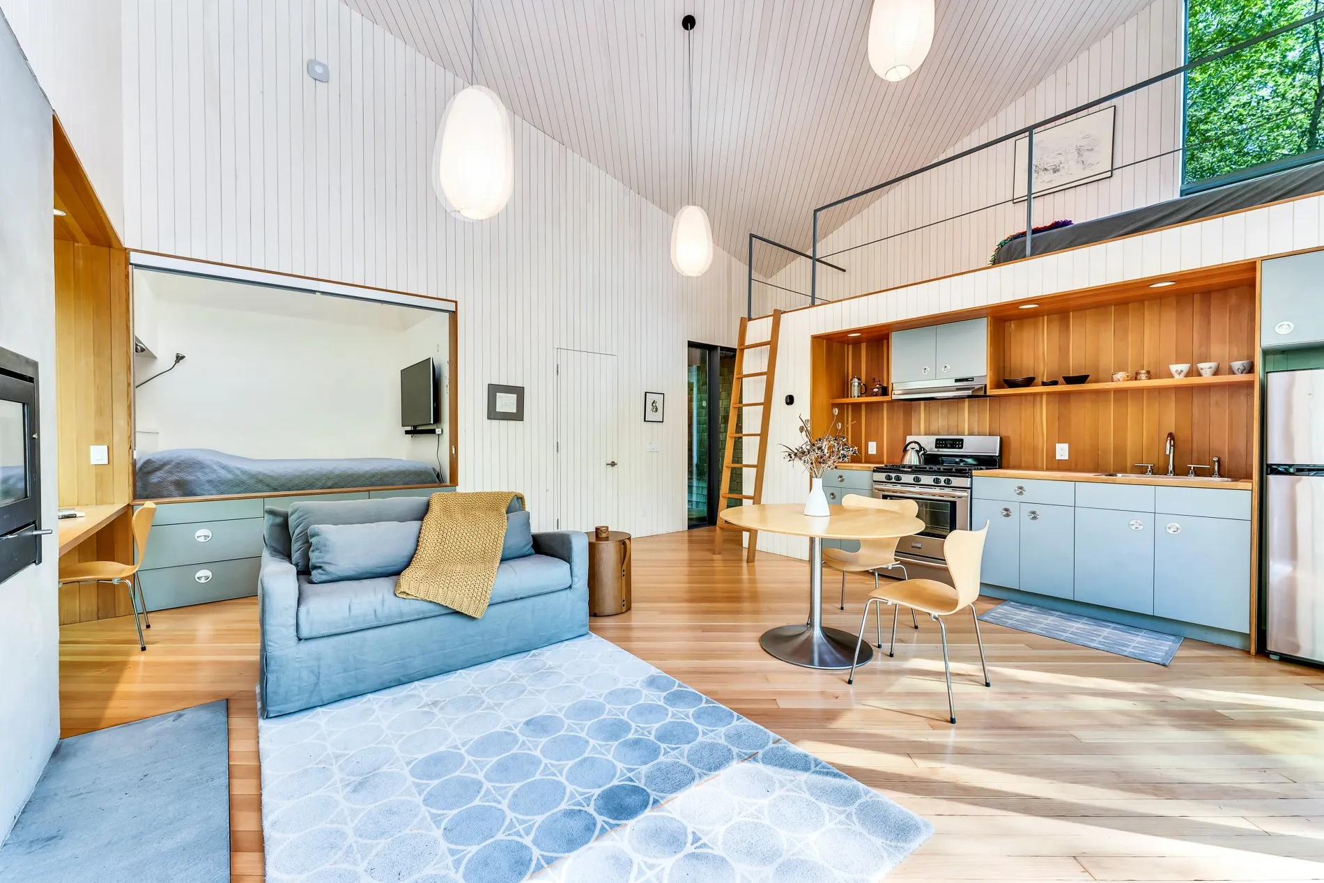 salon et cuisine petite maison en bois 54m2