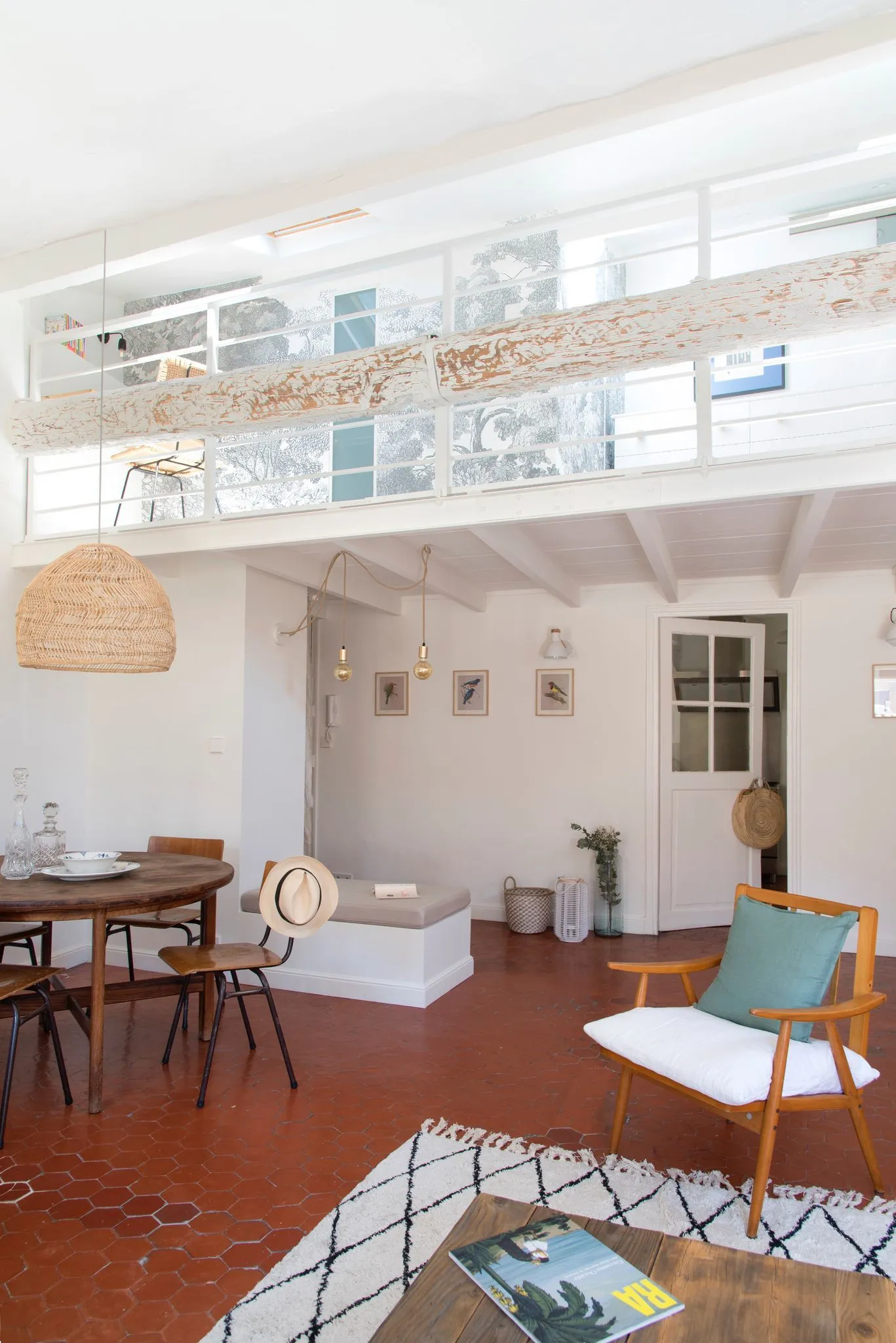 salon avec mezzanine 