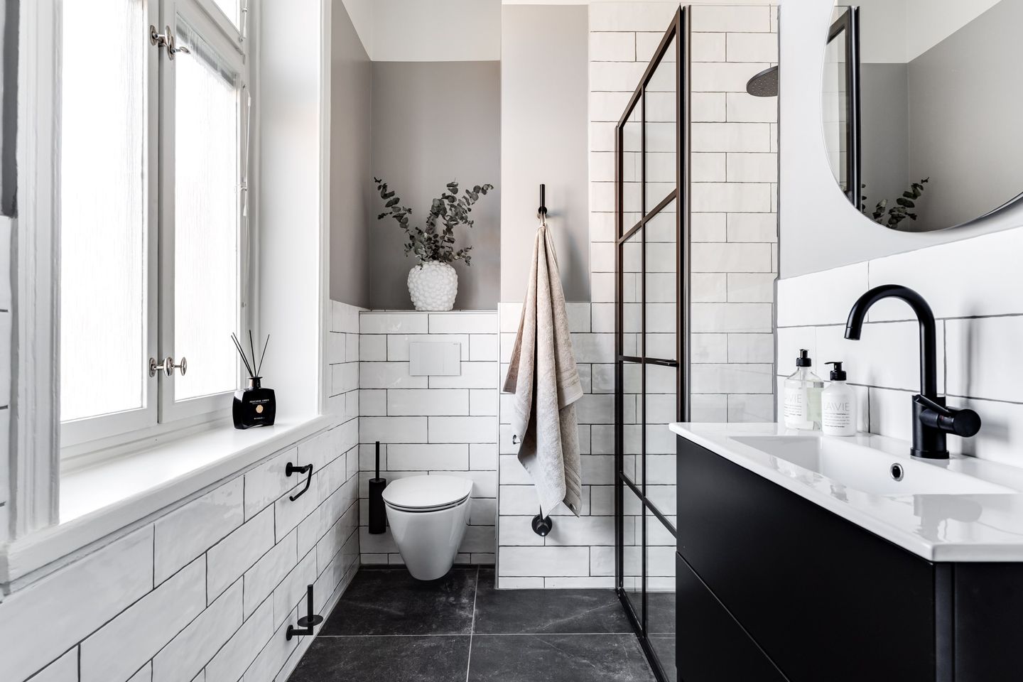 salle de bain noire et blanche salle de bain noire et blanche
