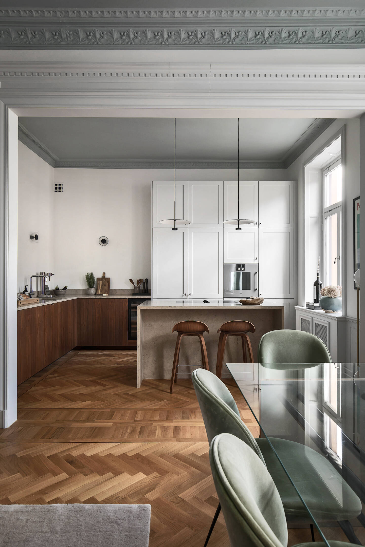 cuisine ouverte avec moulures