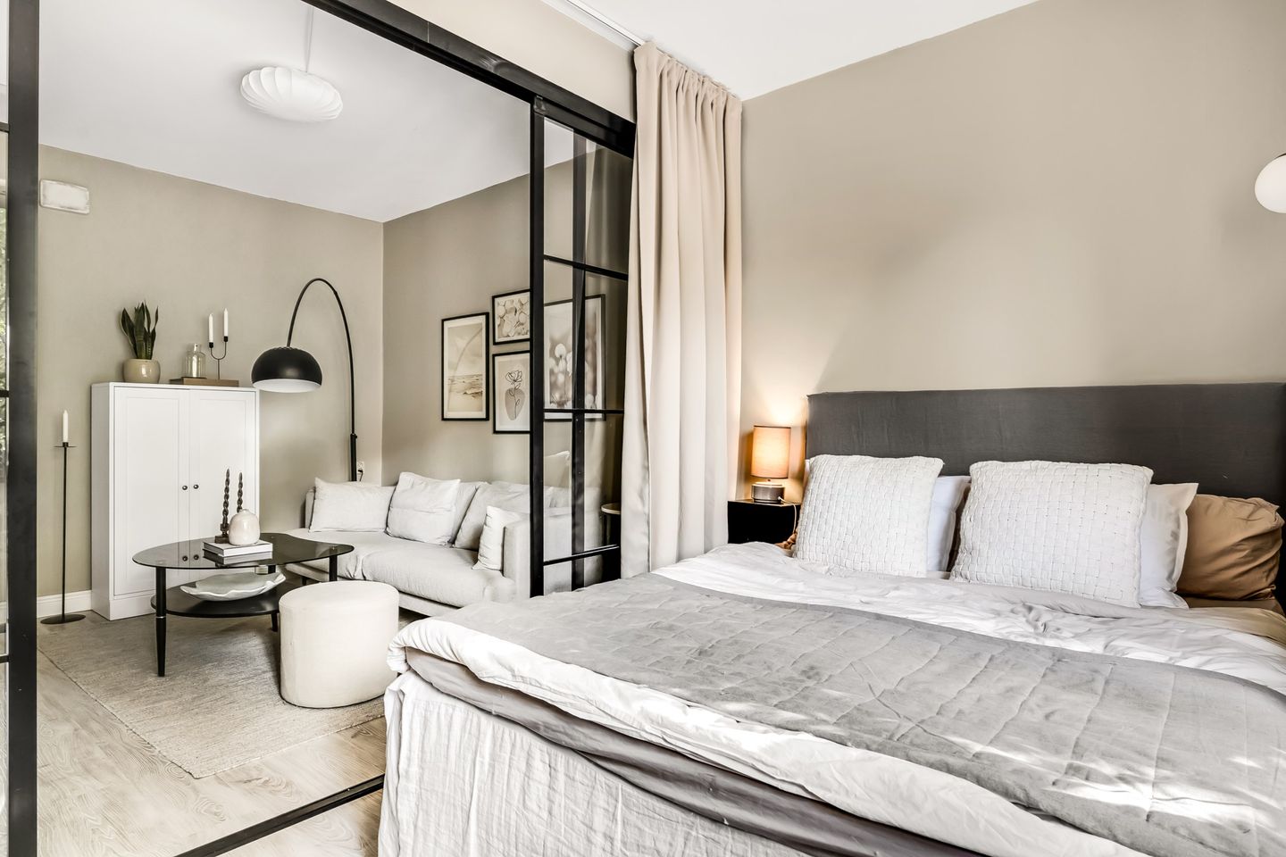 chambre et salon avec verrière décoration scandinave
