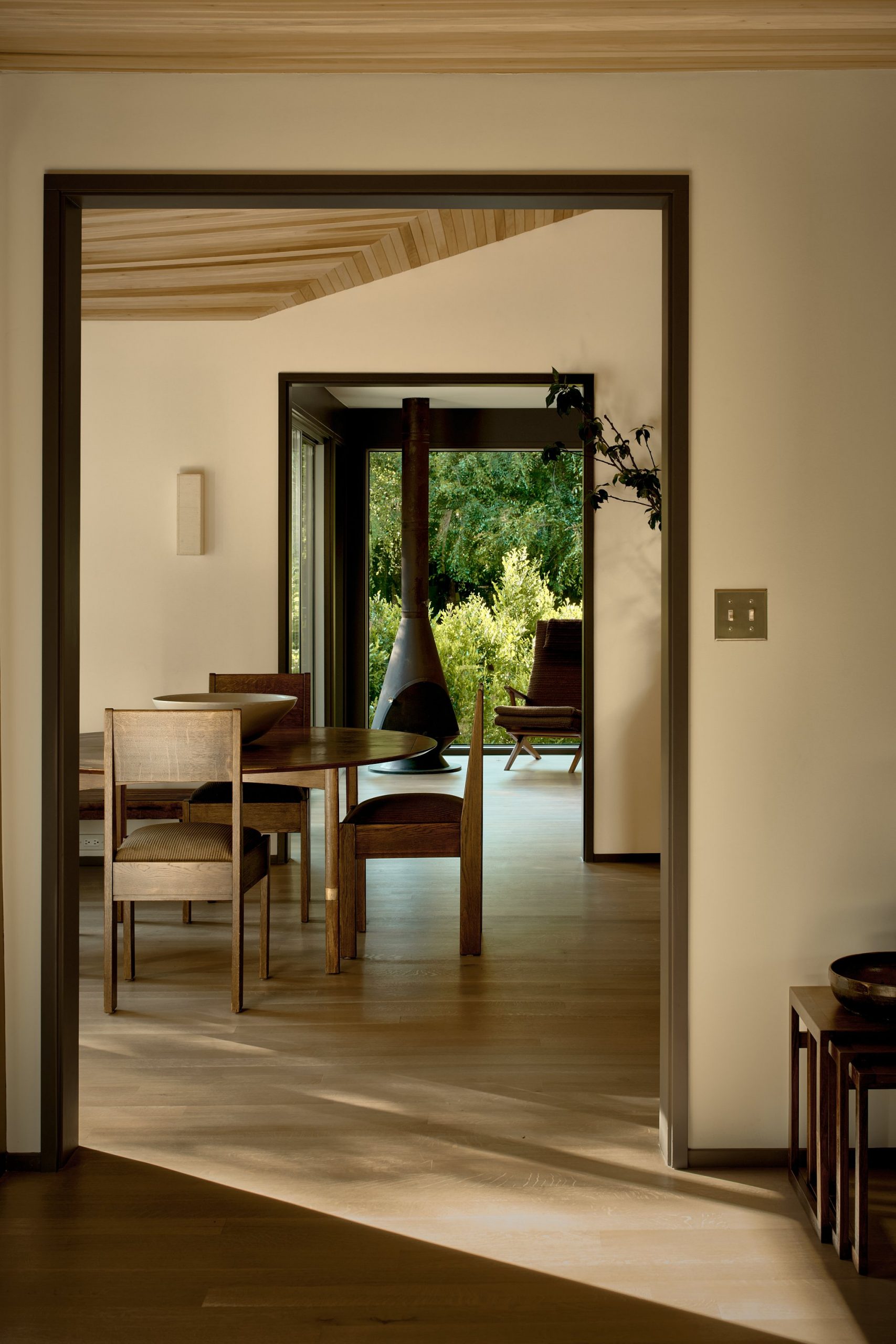 salle à manger plafond bois