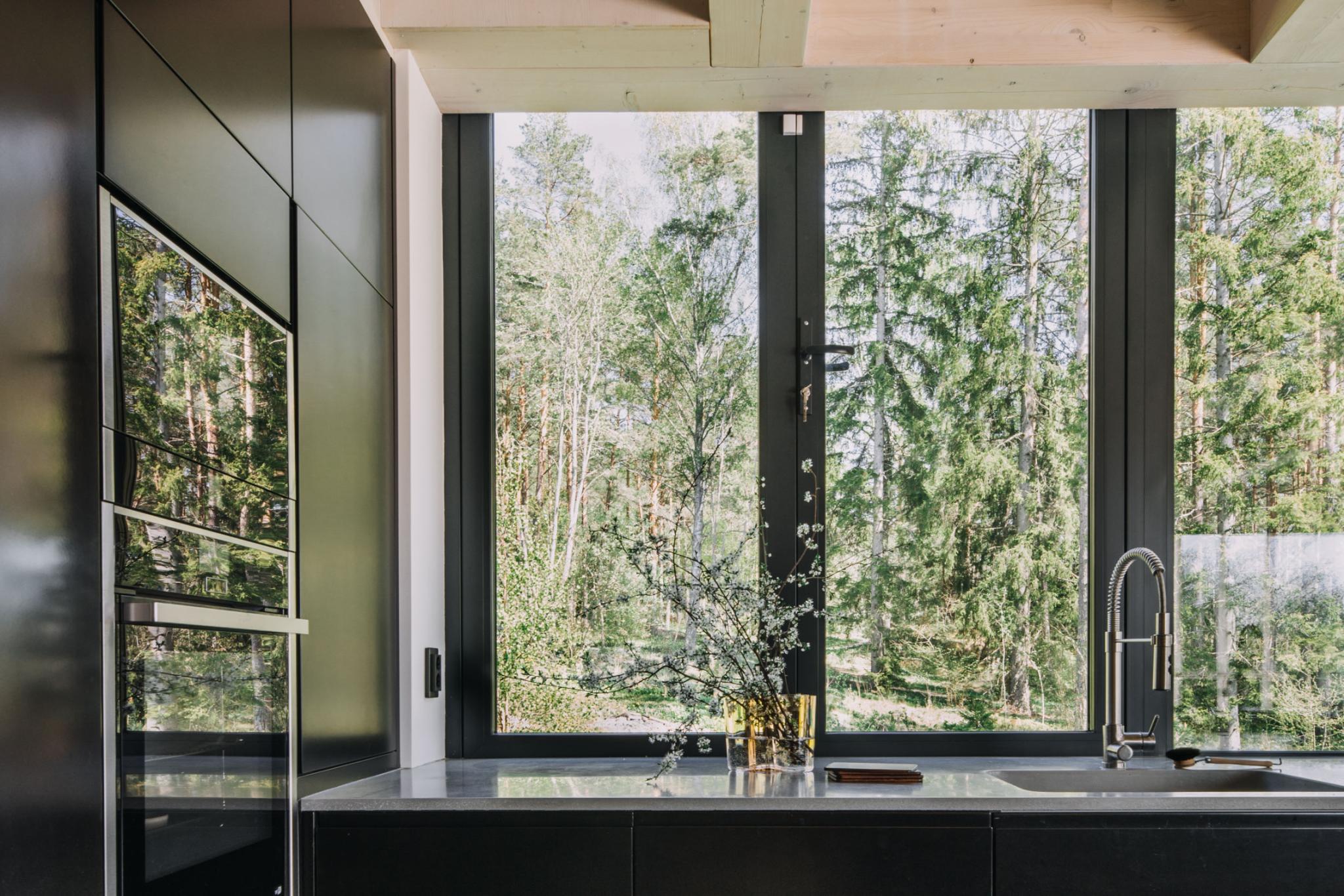 cuisine noire design maison d'architecte