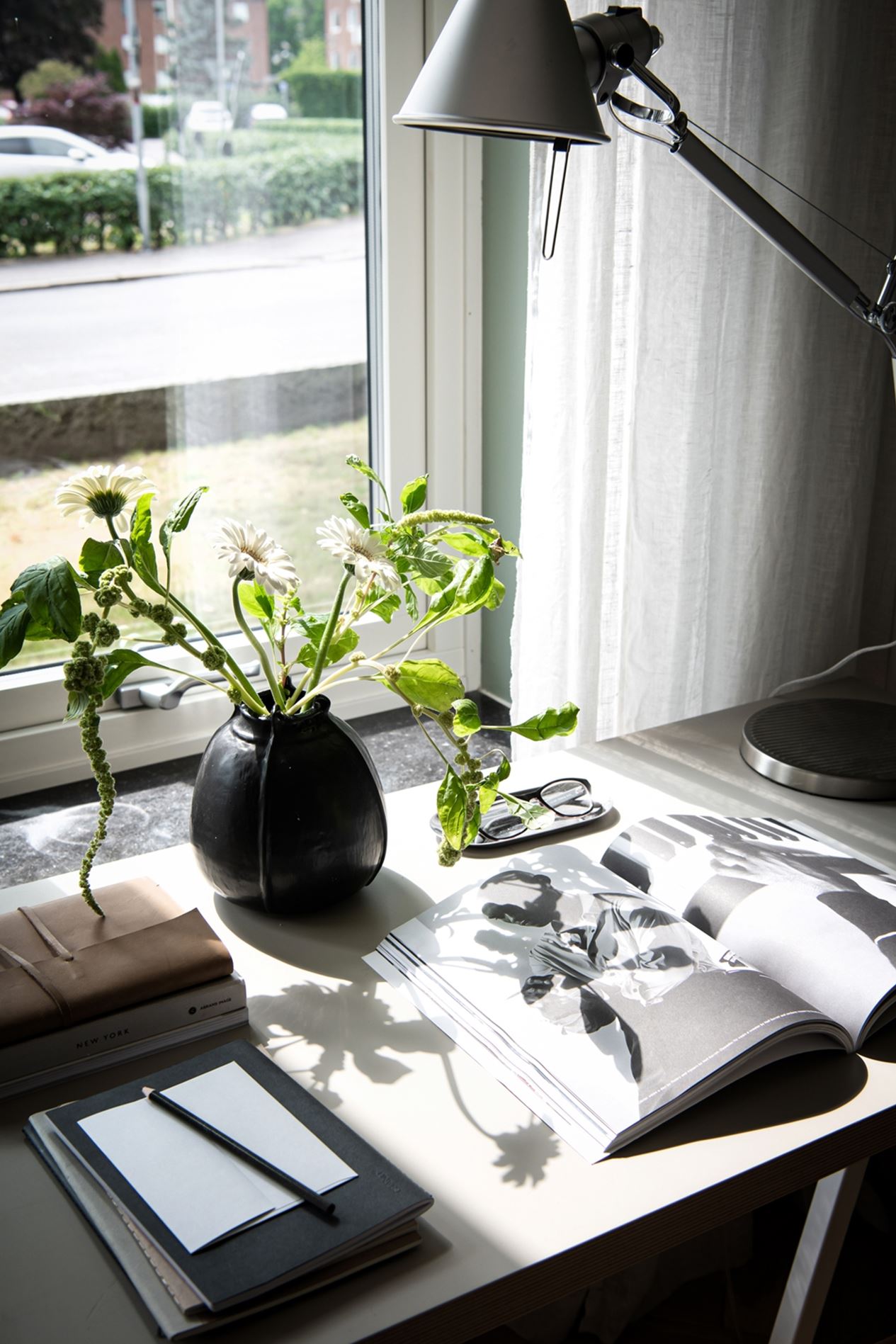 bureau avec lampe tolomeo bureau avec lampe tolomeo