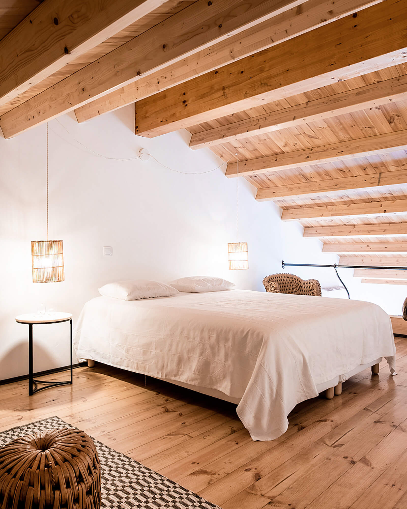 chambre avec poutres sur mezzanine chambre avec poutres sur mezzanine