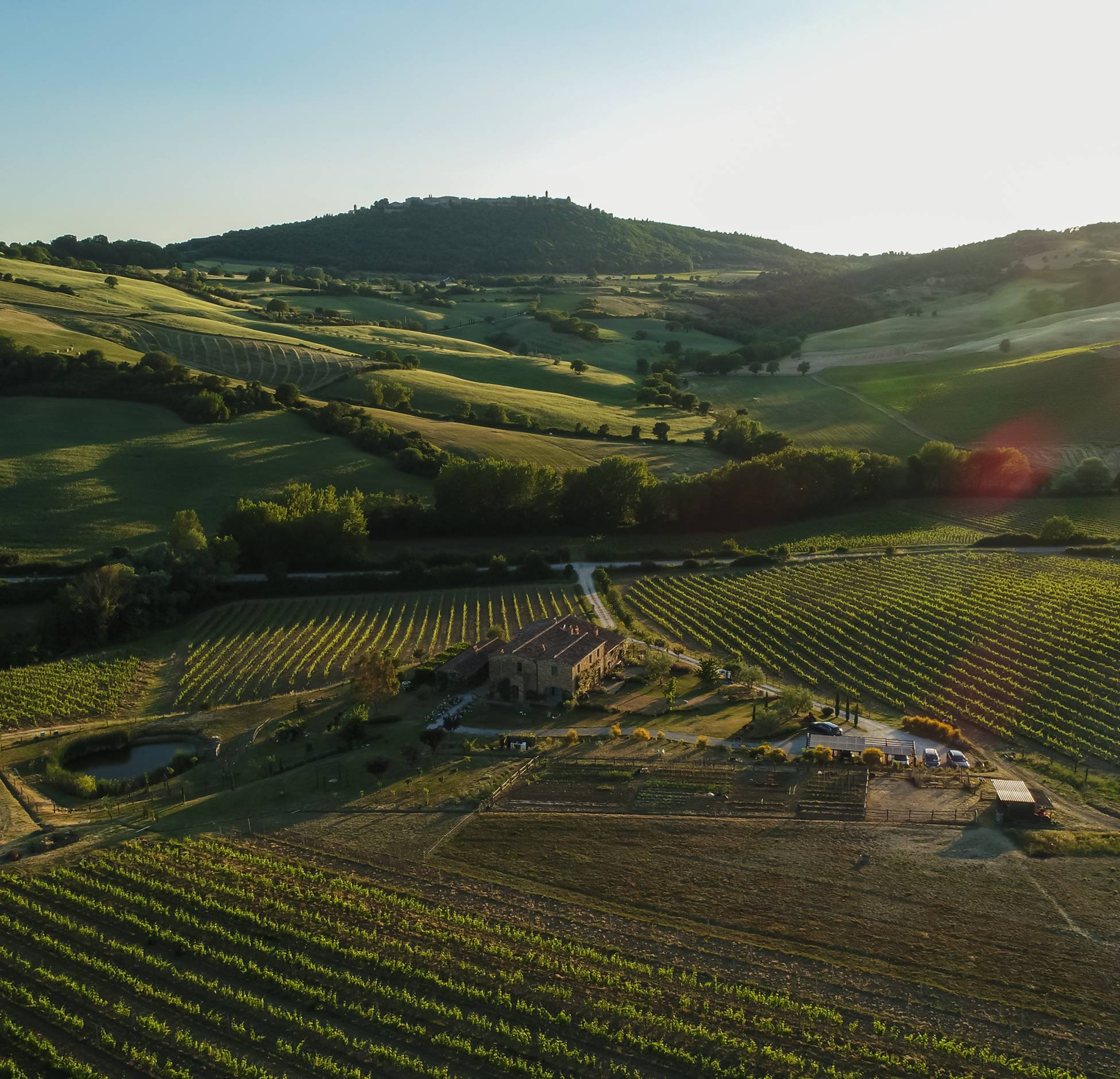 paysage Toscane avec maison en pierre paysage Toscane avec maison en pierre