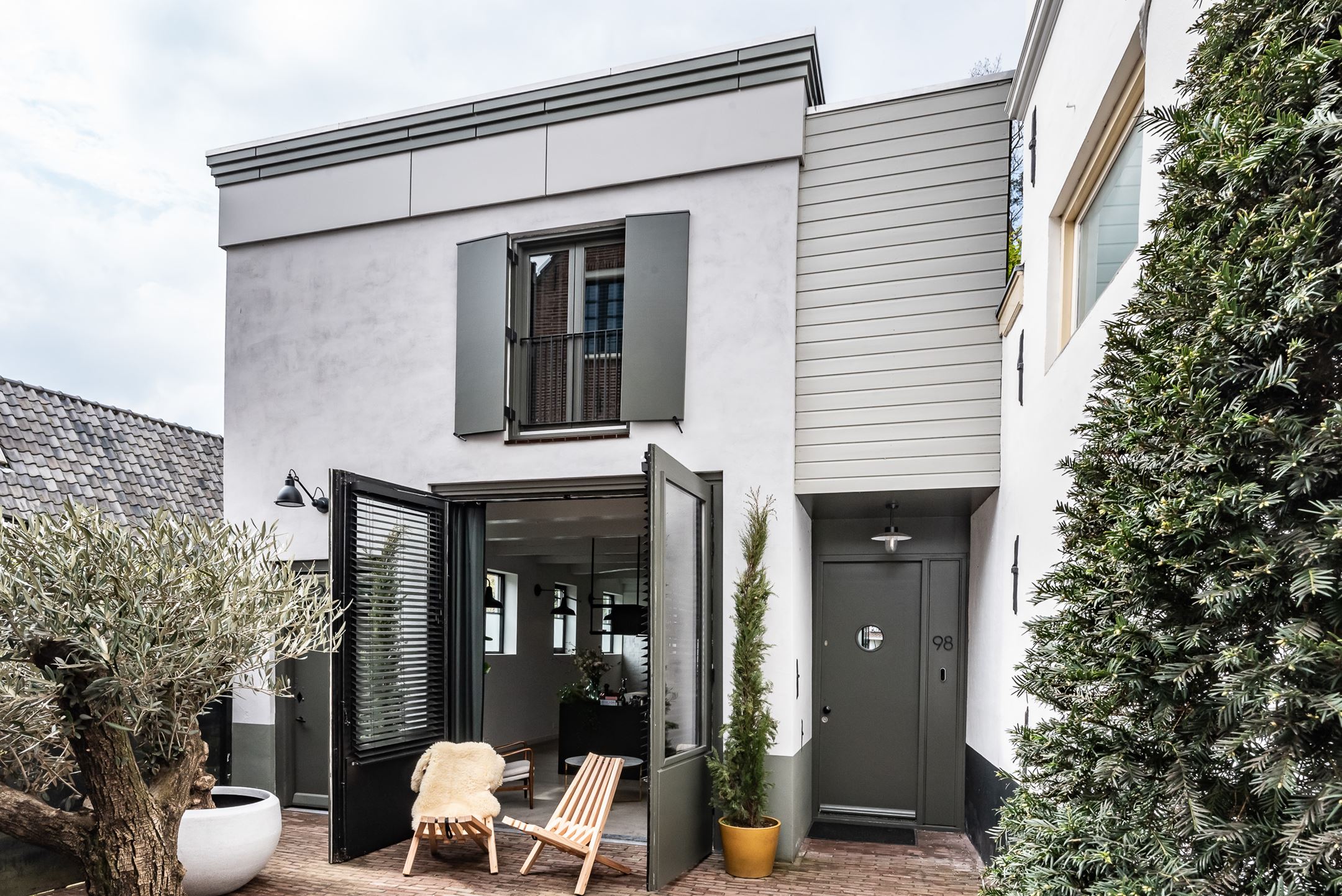 façade maison rénovée du 17e siècle façade maison rénovée du 17e siècle