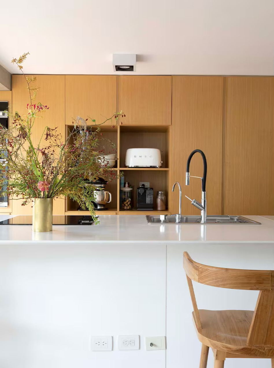 cuisine bois avec îlot décoration contemporaine