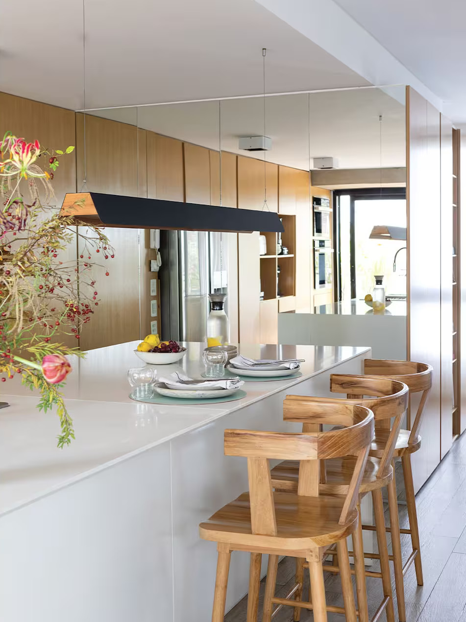 cuisine bois avec îlot décoration contemporaine