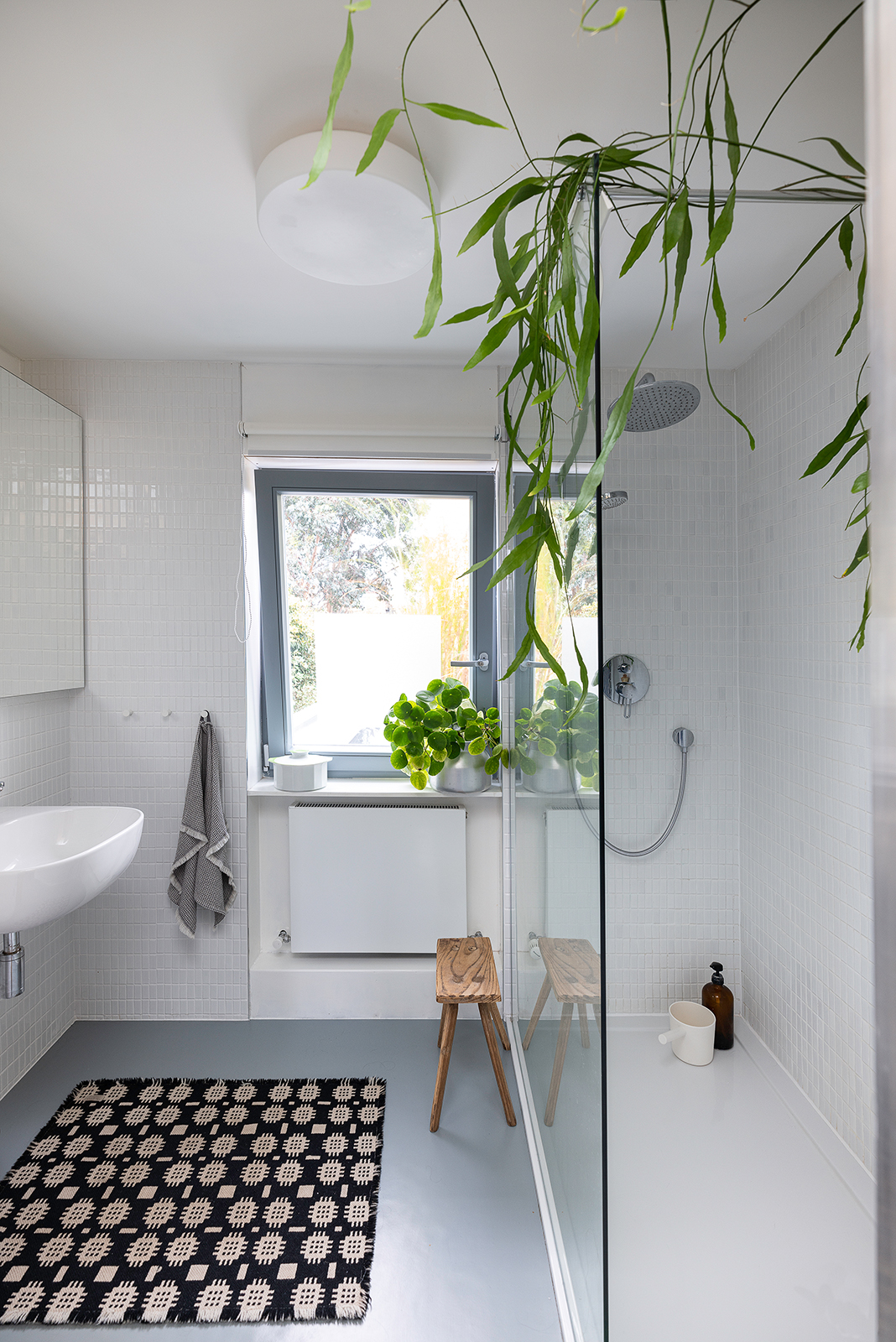salle de bain avec douche à l salle de bain avec douche à l'italienne