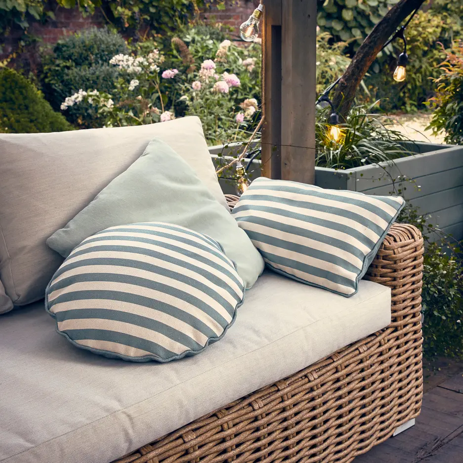 mobilier terrasse canapé rotin