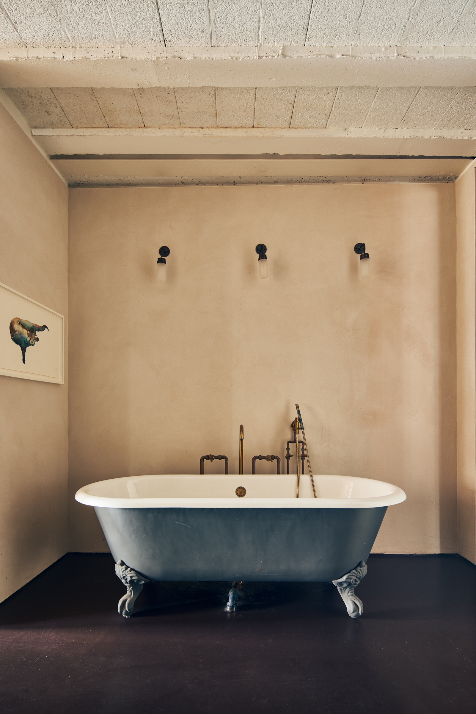 salle de bain rétro baignoire pattes de lion