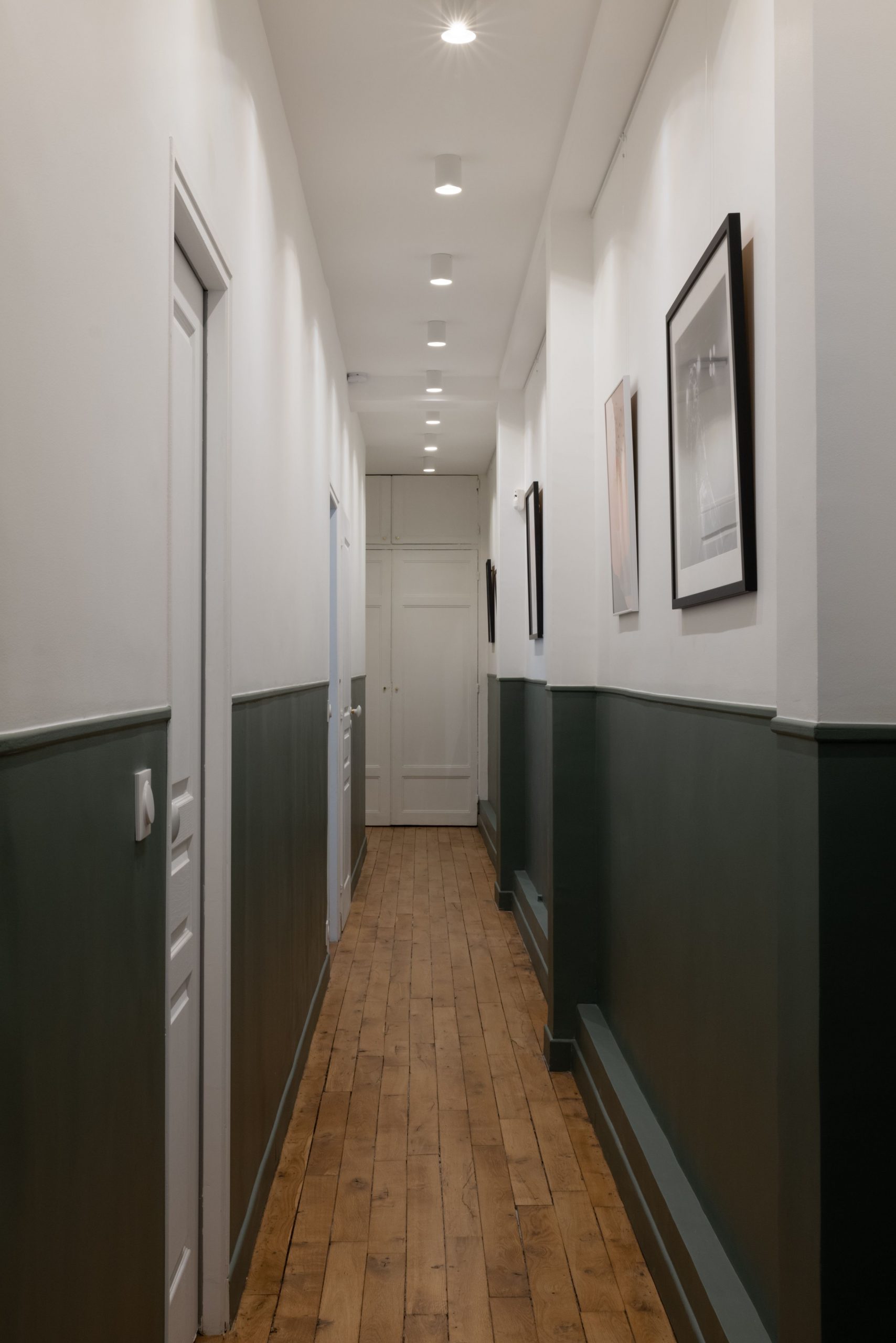 couloir appartement haussmannien bicolore couloir appartement haussmannien bicolore