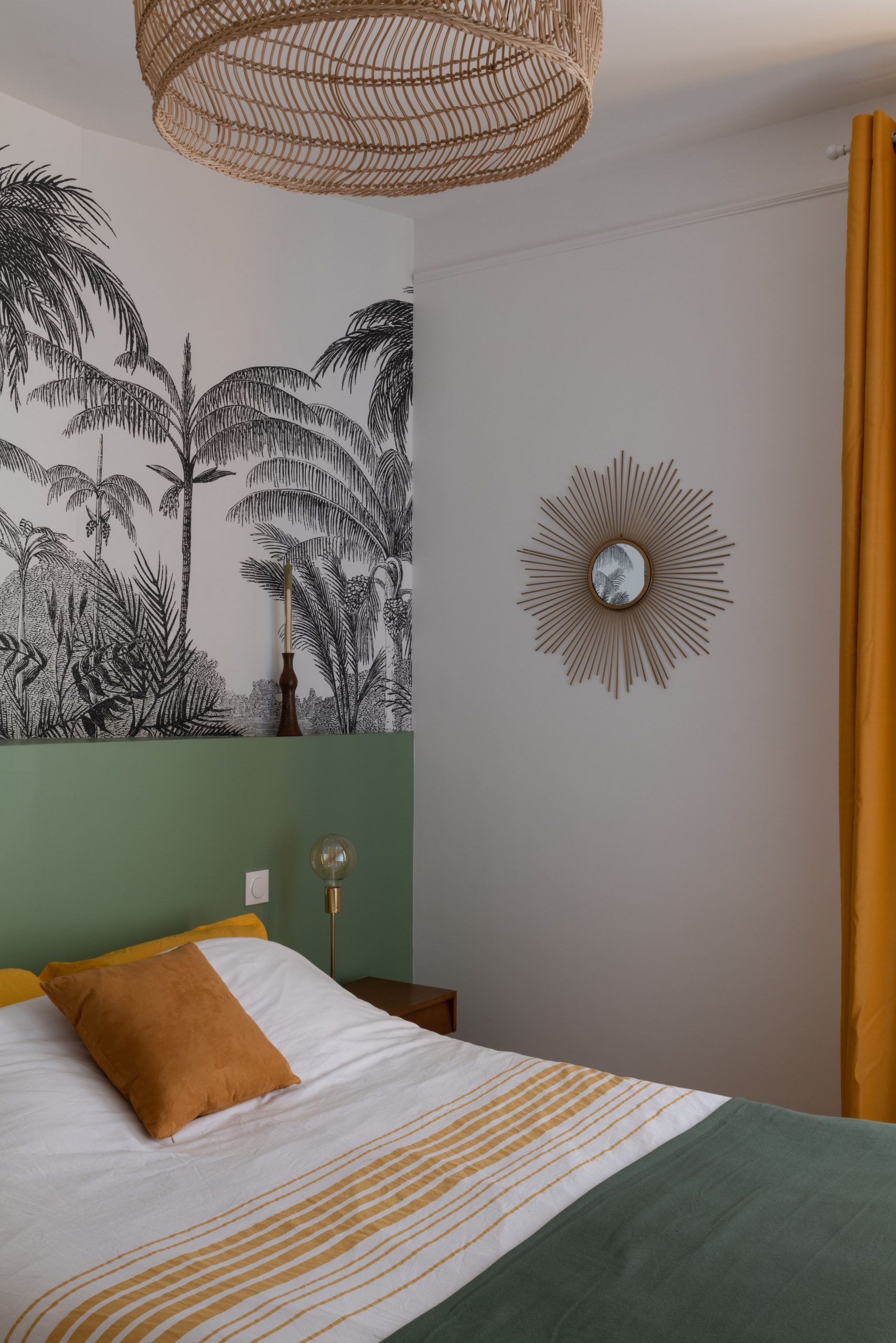 chambre avec papier-peint exotique chambre avec papier-peint exotique