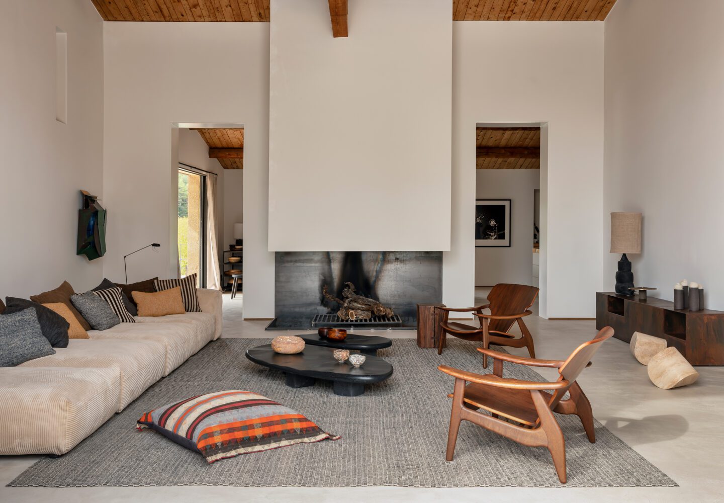 salon avec cheminée maison contemporaine Provence