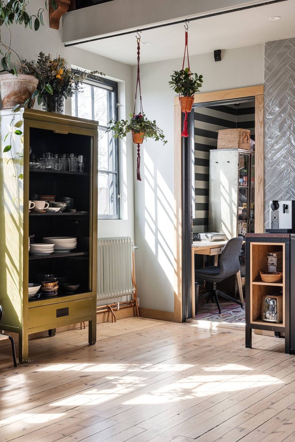 salon avec parquet