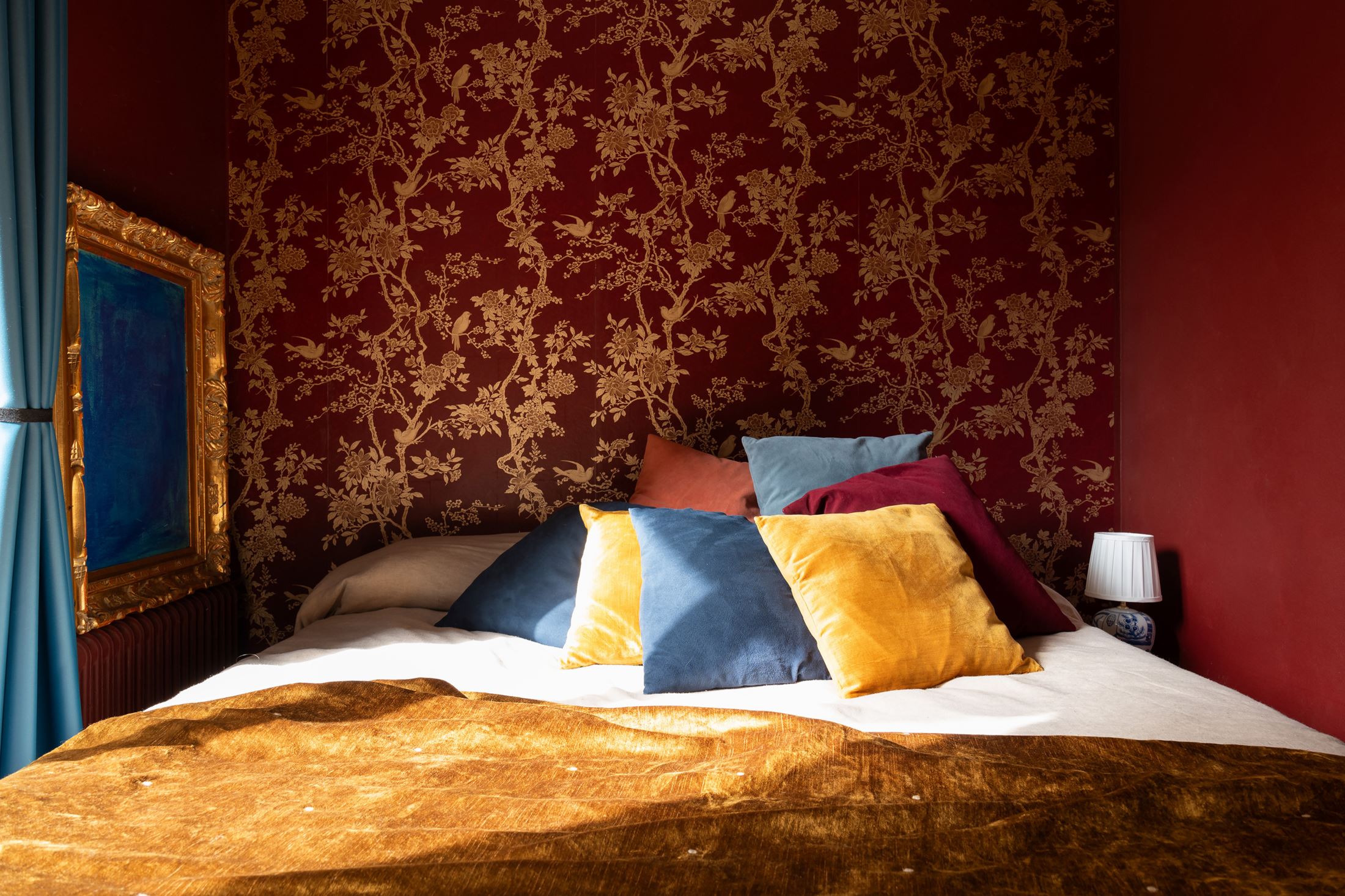 chambre avec papier-peint décoration vintage chambre avec papier-peint décoration vintage