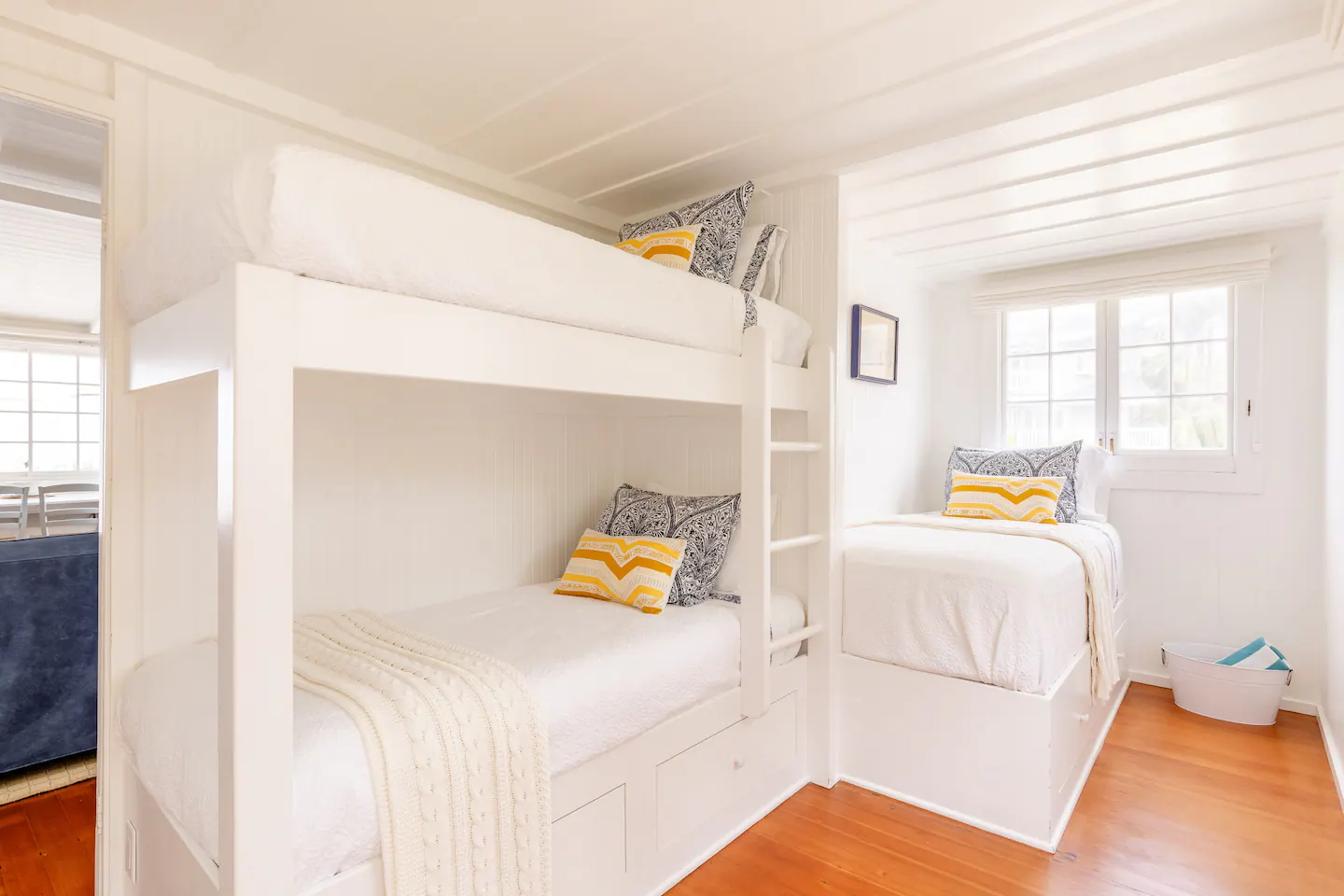 chambre avec trois lits chambre avec trois lits