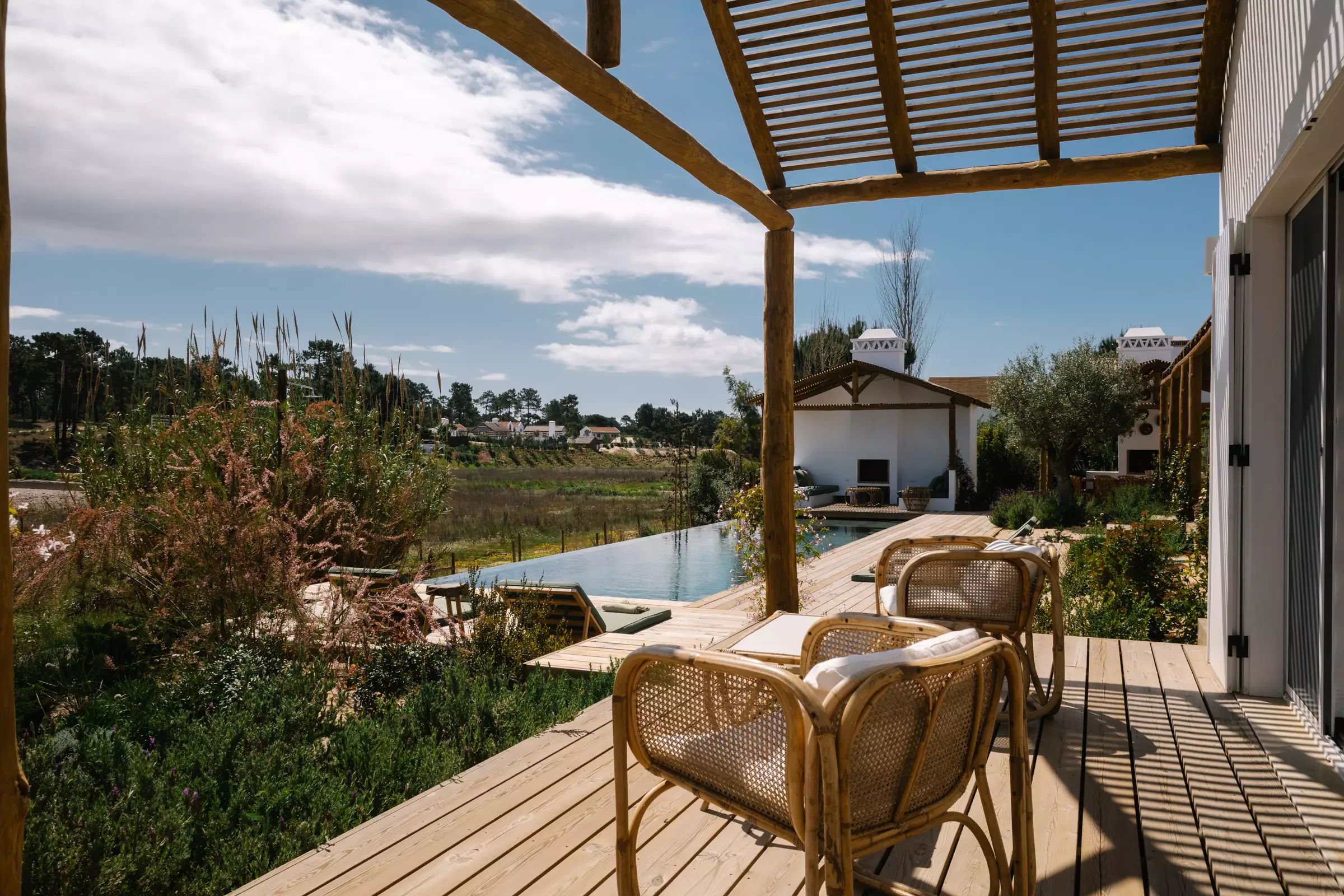 terrasse avec pergola bois maison de plage Comporta terrasse avec pergola bois maison de plage Comporta