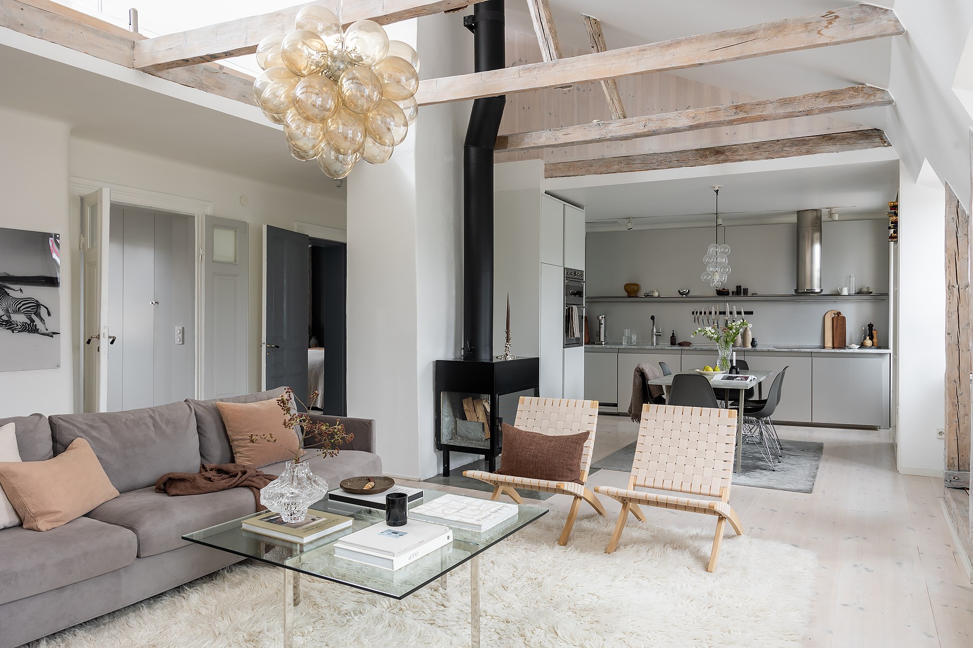salon avec poutres décoration scandinave