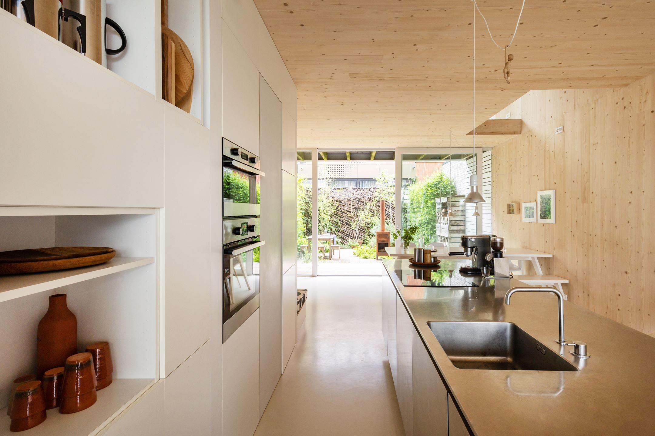 cuisine design murs bois maison architecte cuisine design murs bois maison architecte