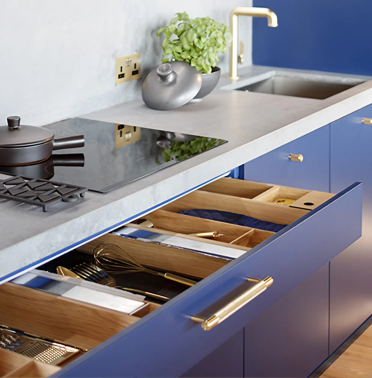 cuisine bleue décoration contemporaine