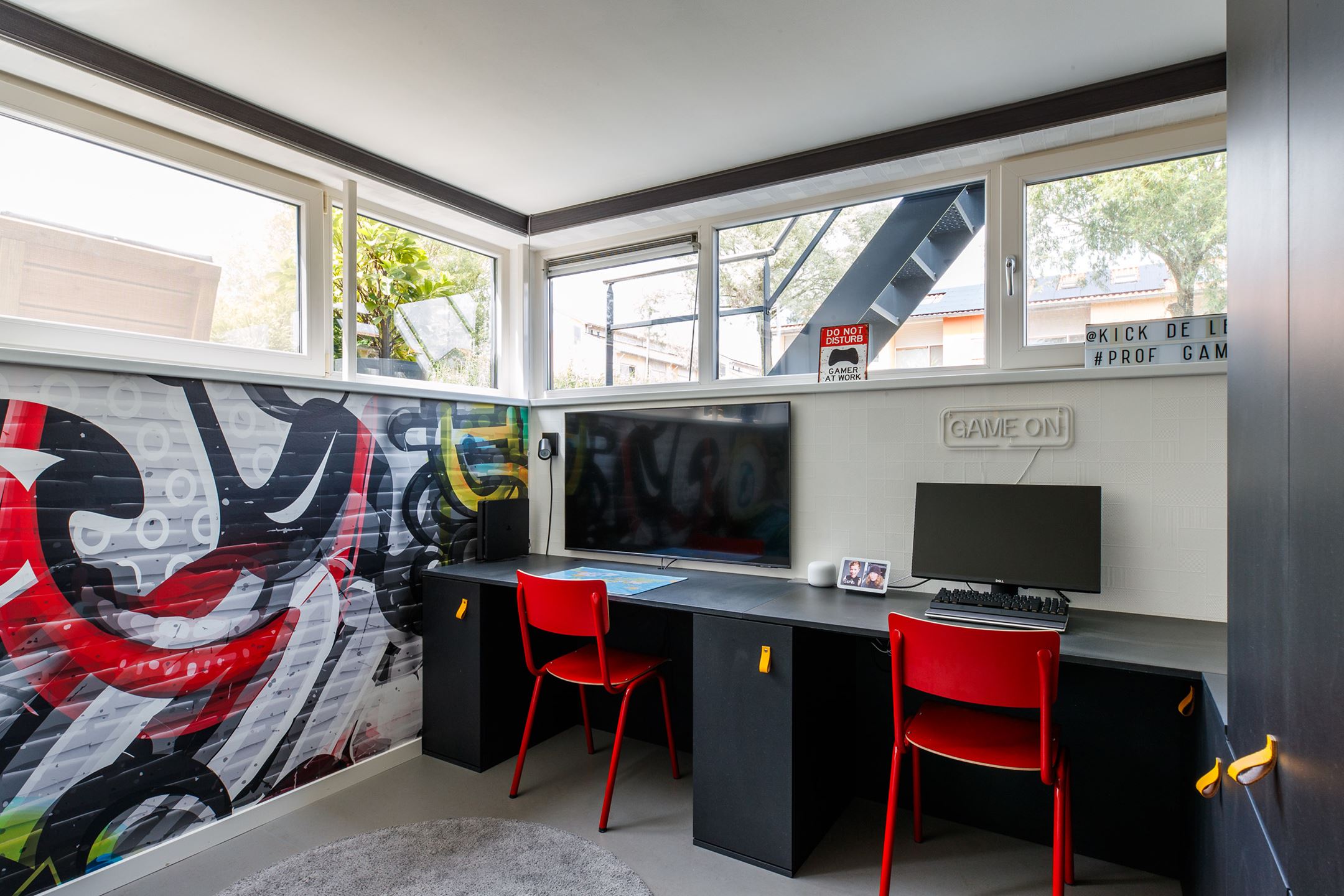 bureau avec graffitis street art décoration design