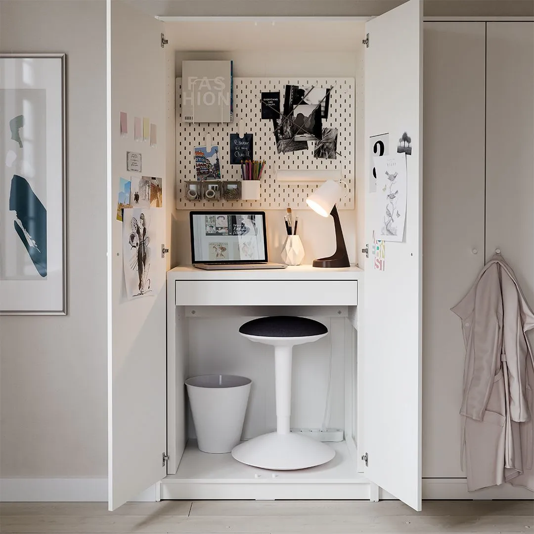 petit bureau dans placard