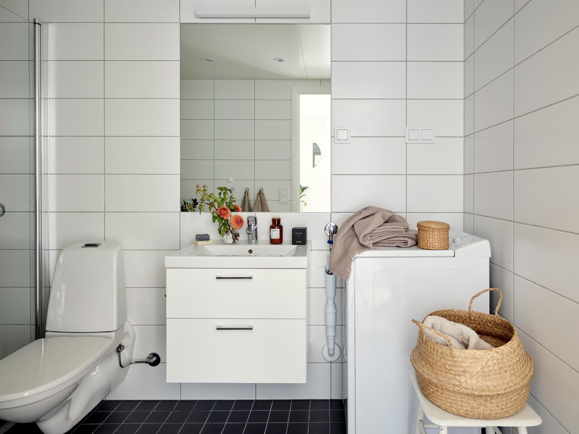 salle de bain blanche décoration scandinave