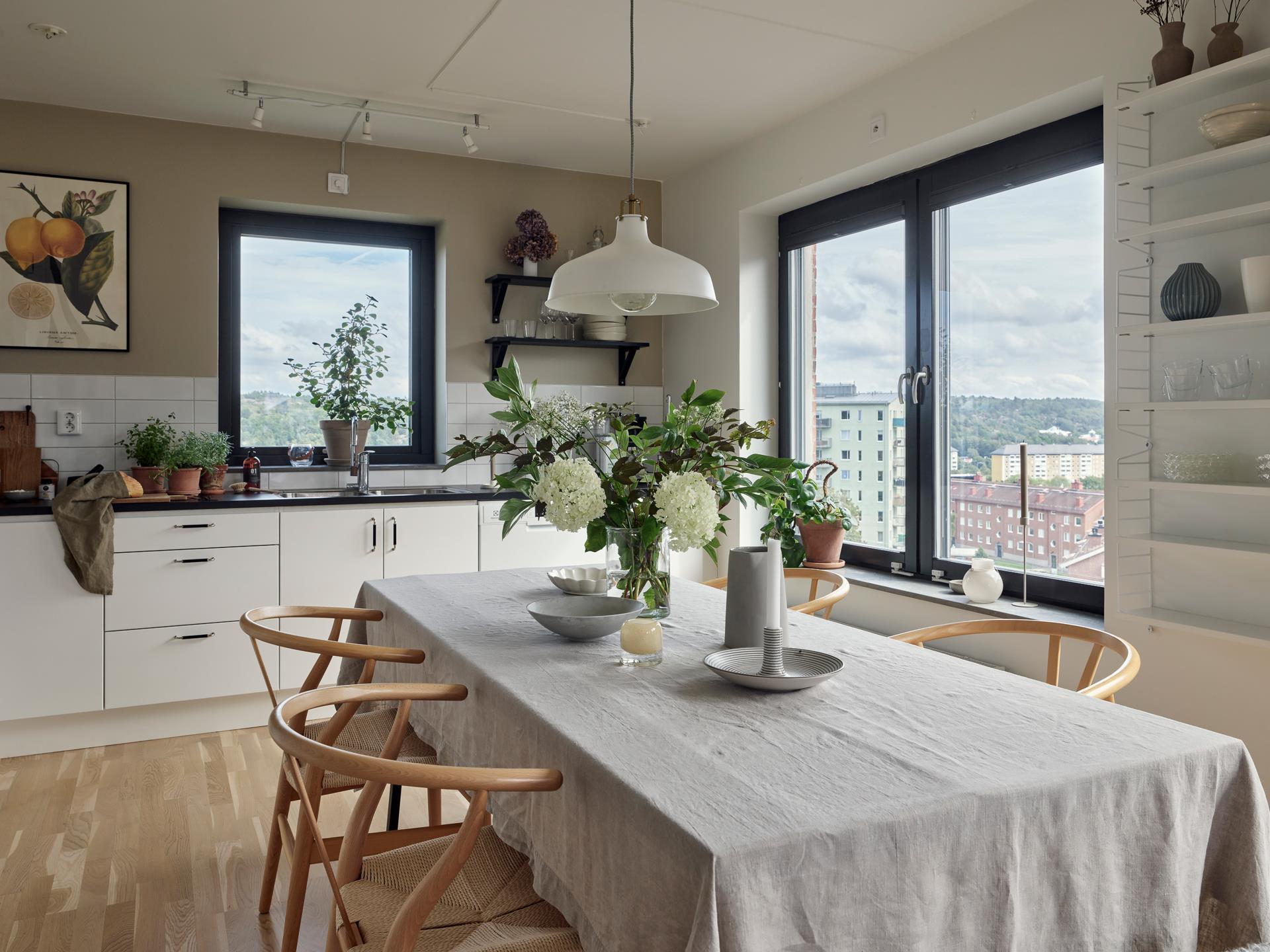 cuisine ouverte blanche