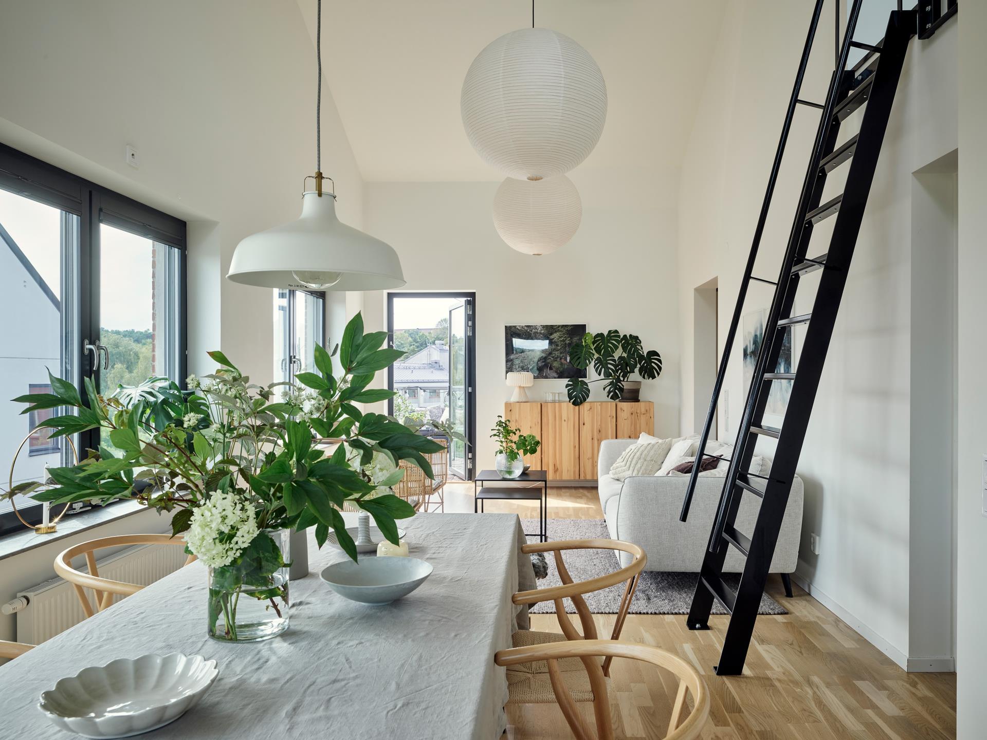salon avec mezzanine décoration scandinave
