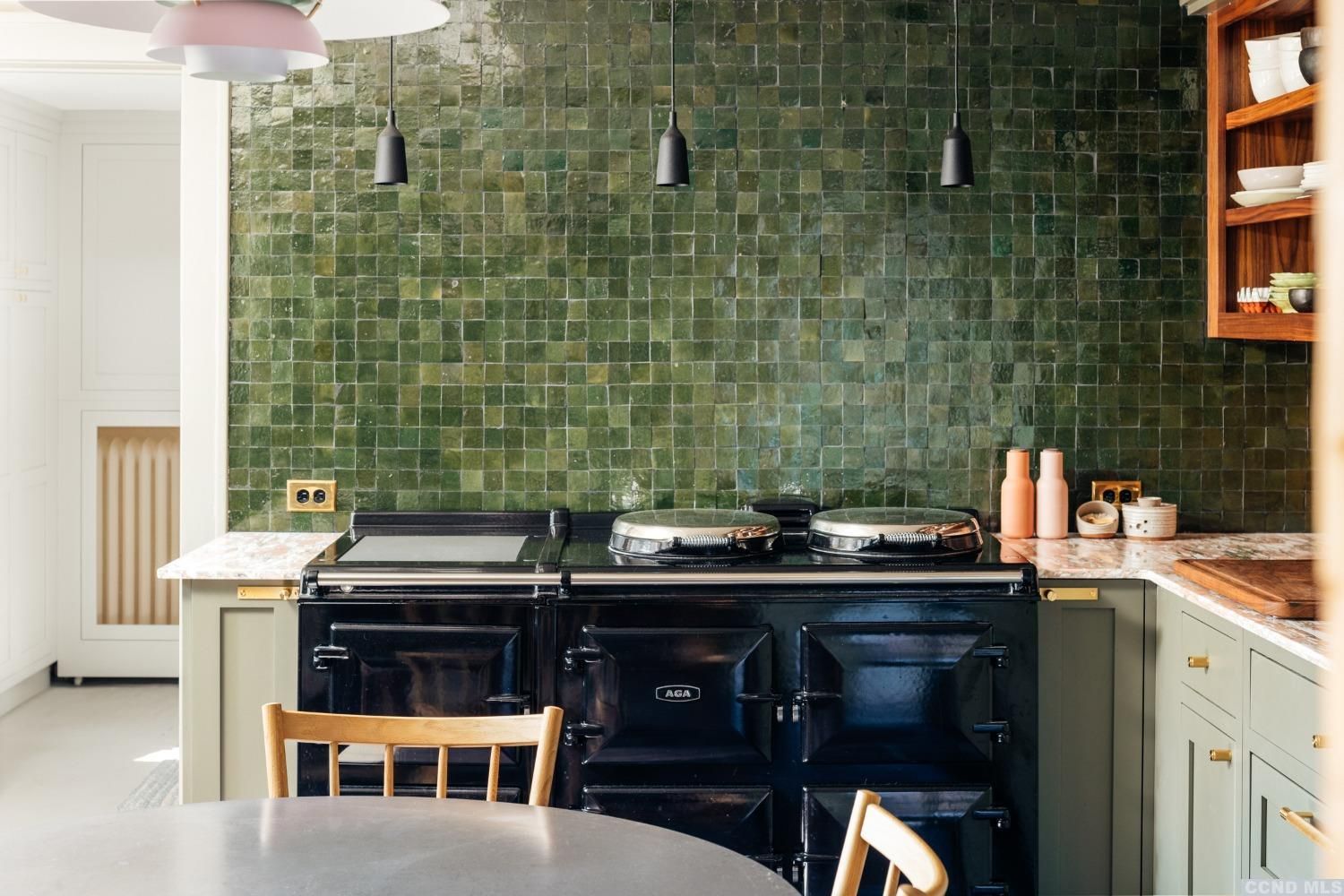 cuisine carrelage vert artisanal type zellige cuisine carrelage vert artisanal type zellige