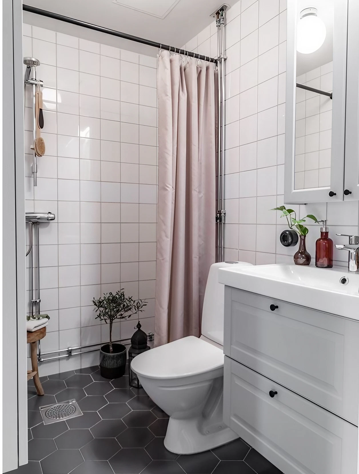 salle d salle d'eau blanche et grise