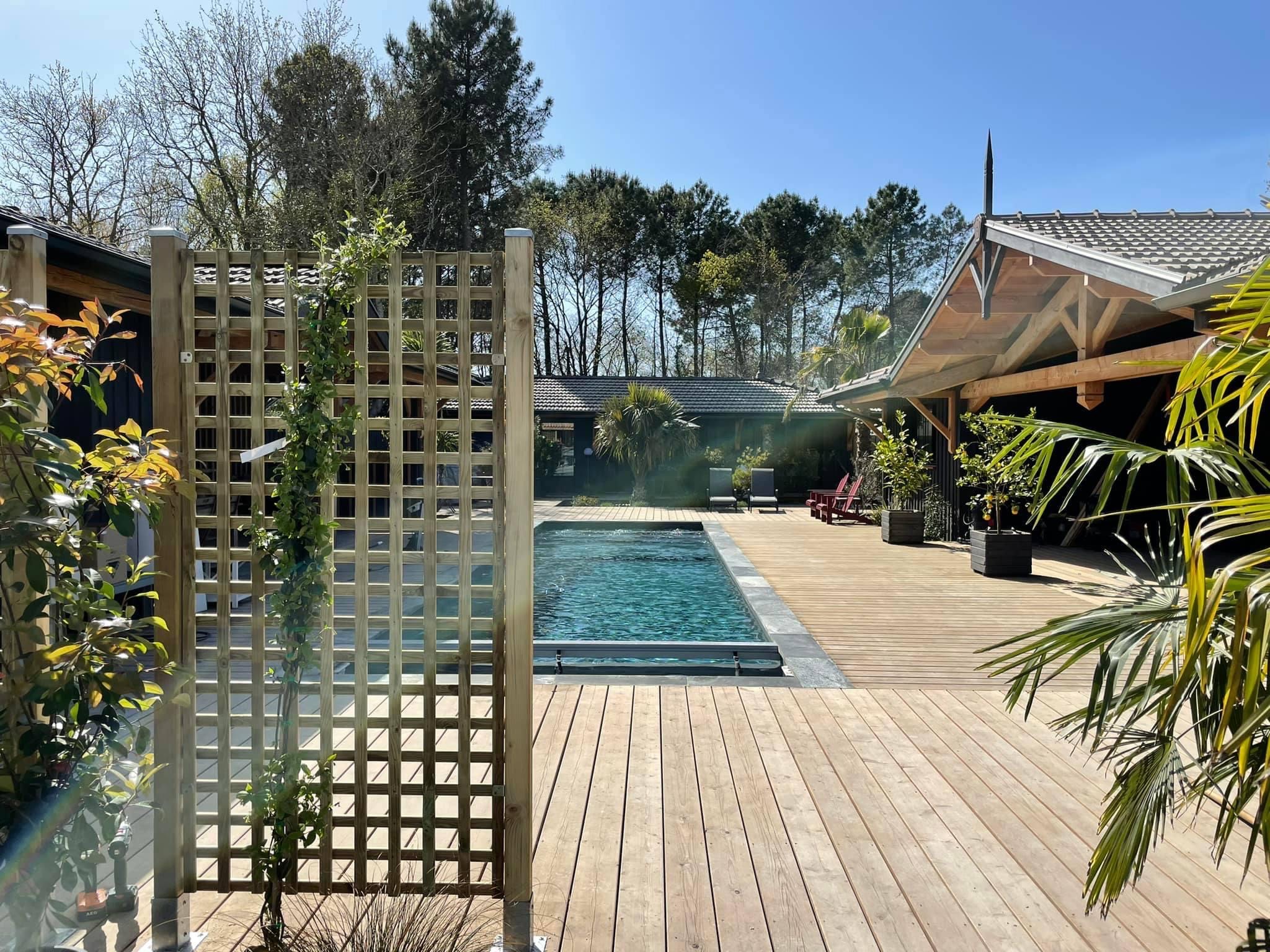 maison en bois avec piscine Villa Canau maison en bois avec piscine Villa Canau