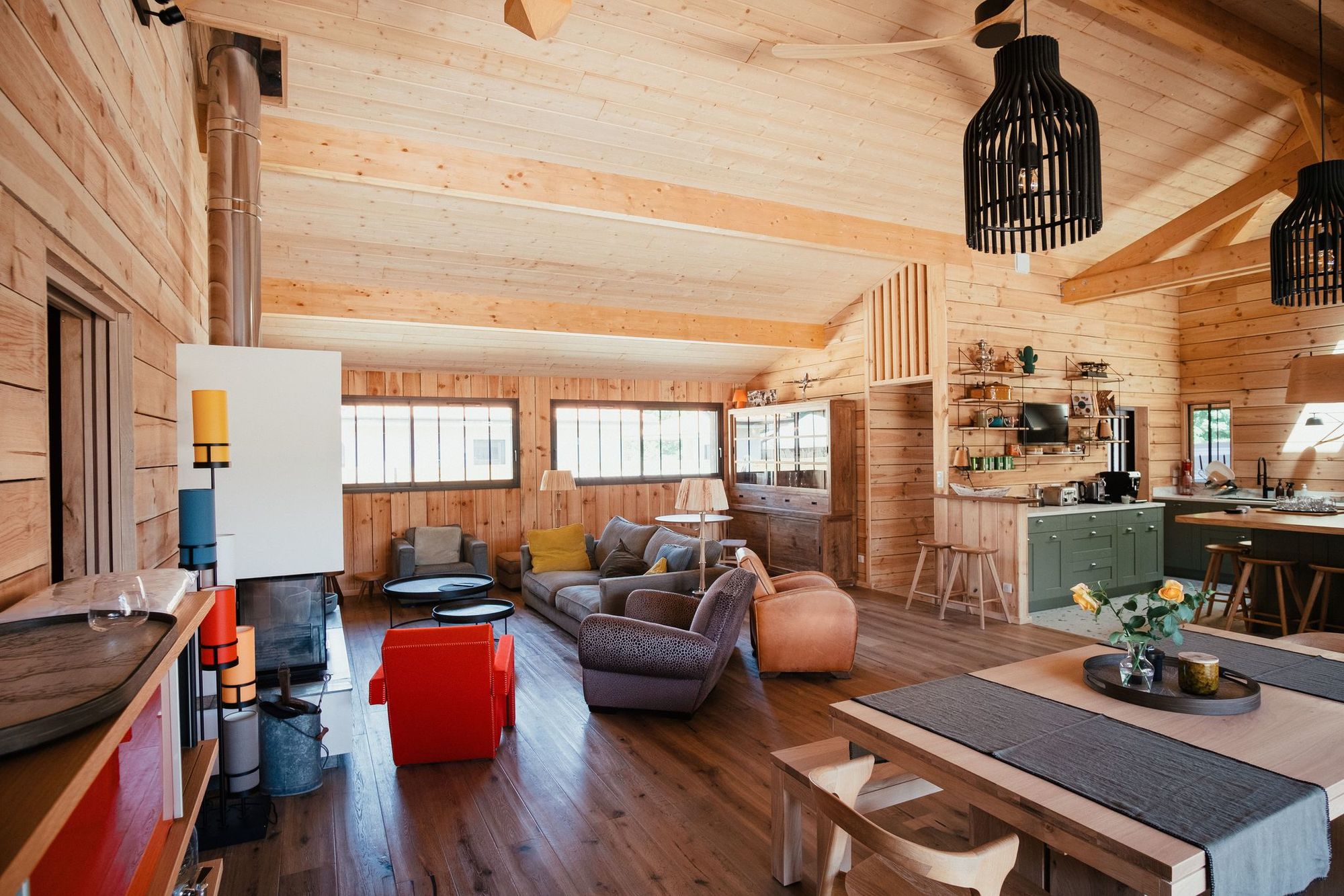 salon maison en bois avec piscine Villa Canau salon maison en bois avec piscine Villa Canau