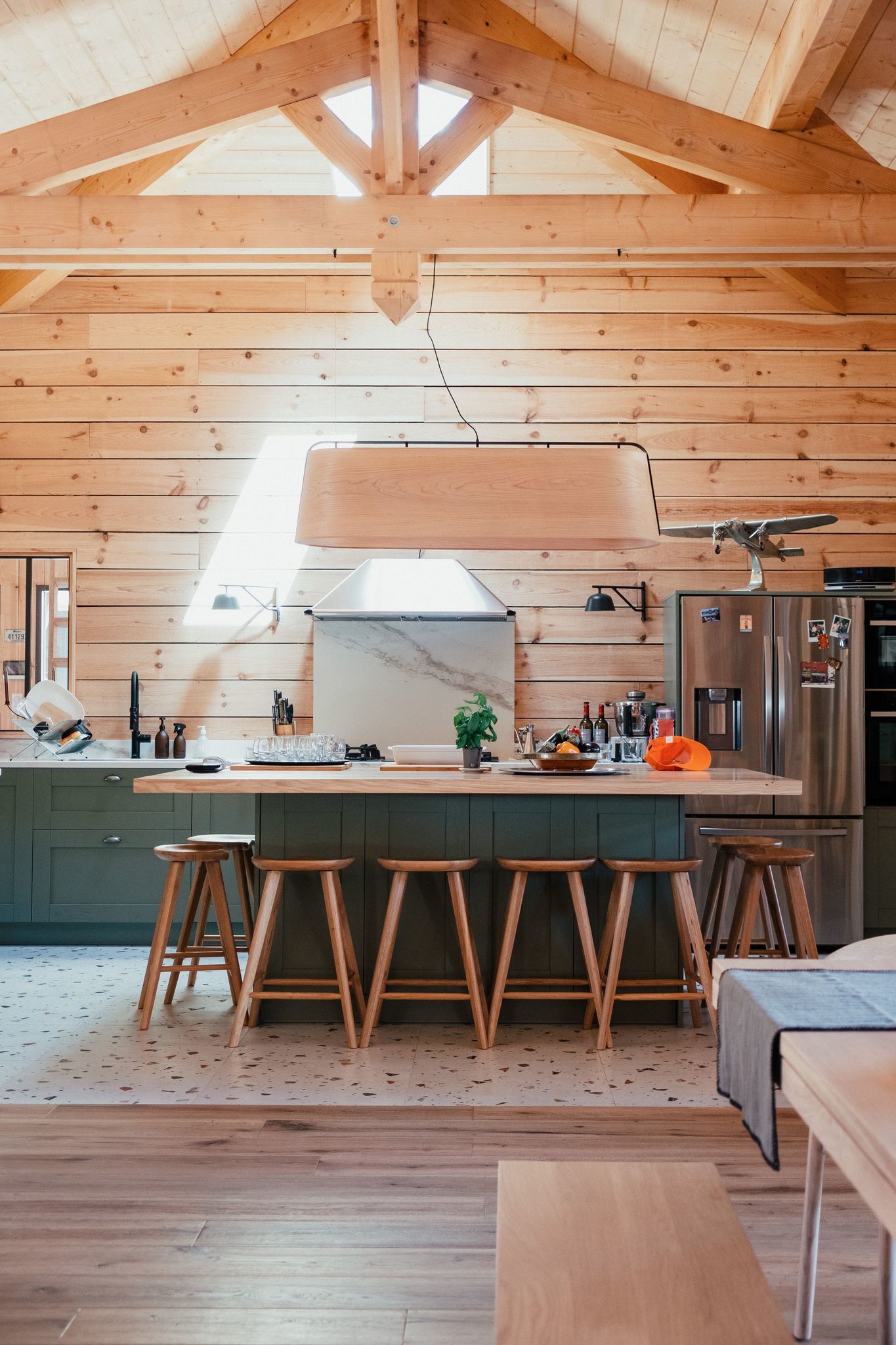 cuisine maison en bois avec piscine Villa Canau cuisine maison en bois avec piscine Villa Canau
