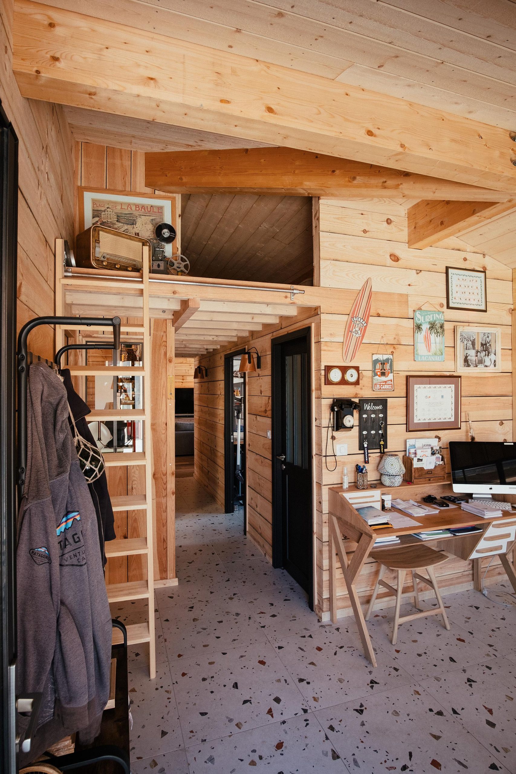 salon maison en bois avec piscine Villa Canau salon maison en bois avec piscine Villa Canau