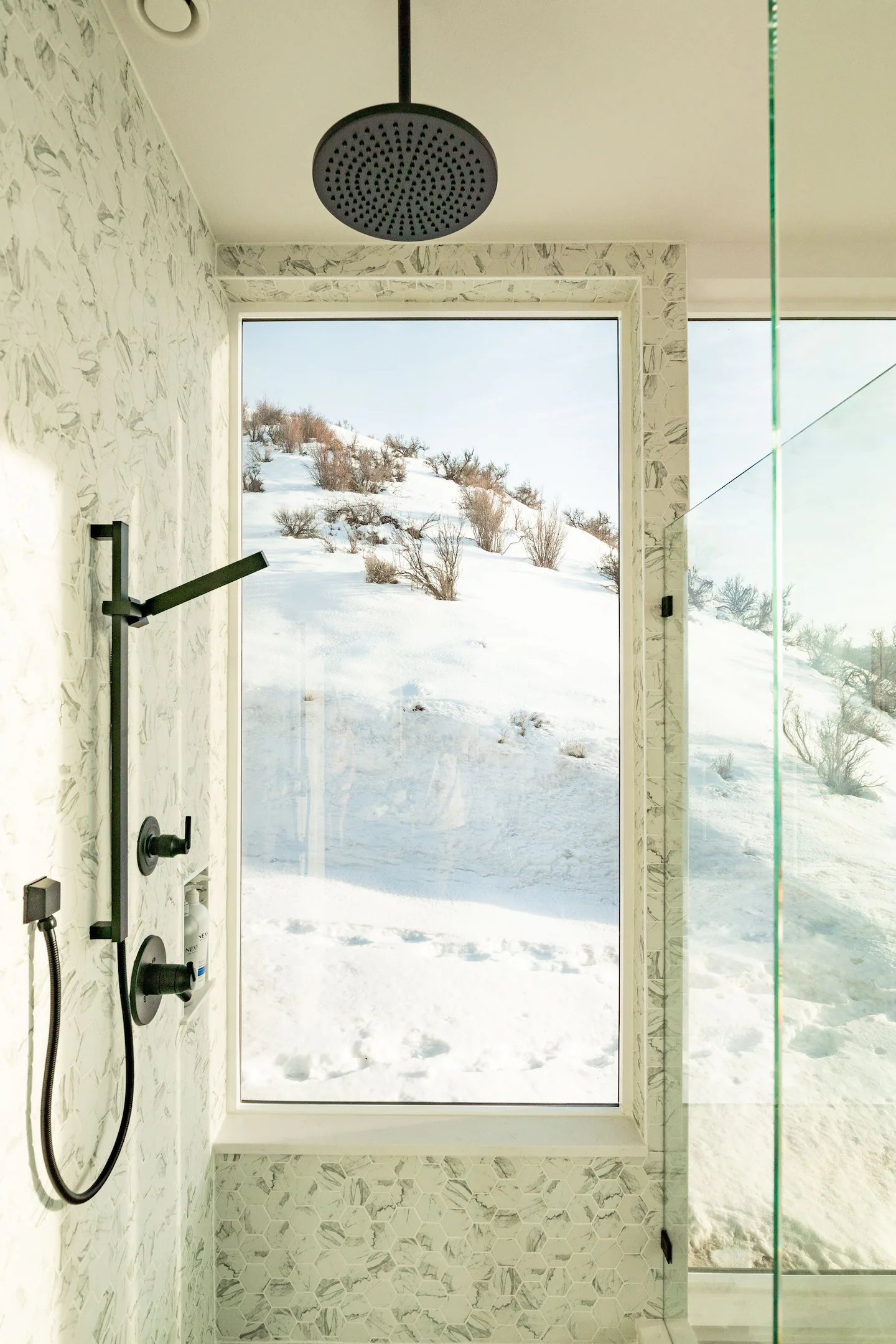 salle de douche avec baies vitrées salle de douche avec baies vitrées