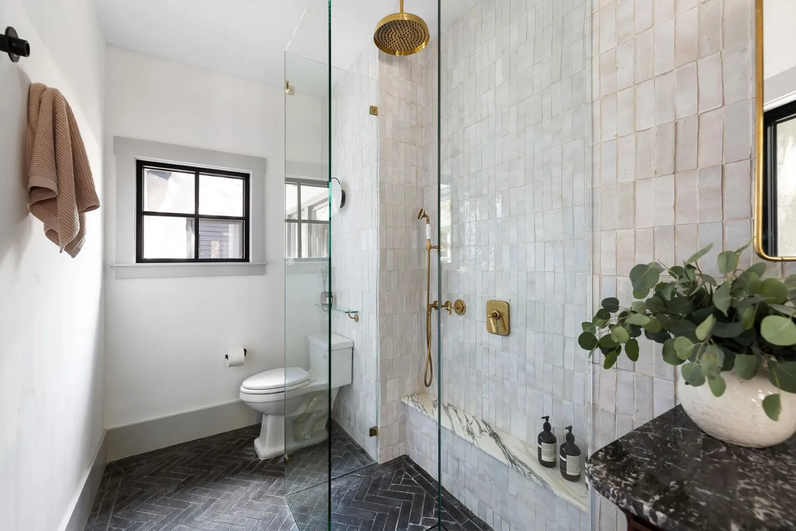 salle de bain zelliges blanches