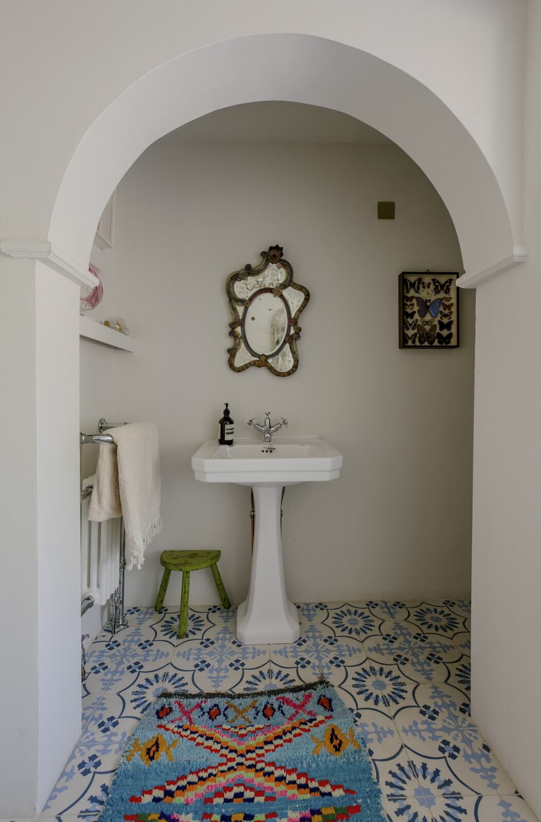 salle de bain rétro avec arche salle de bain rétro avec arche